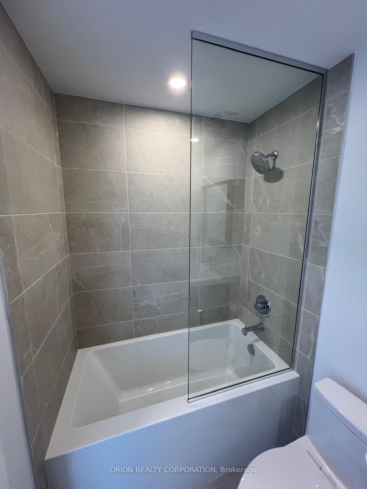 Photo 10 of Unit 2003, 21 Meadowdale Road, Vaughan, Vaughan Corporate Centre — HOMEH