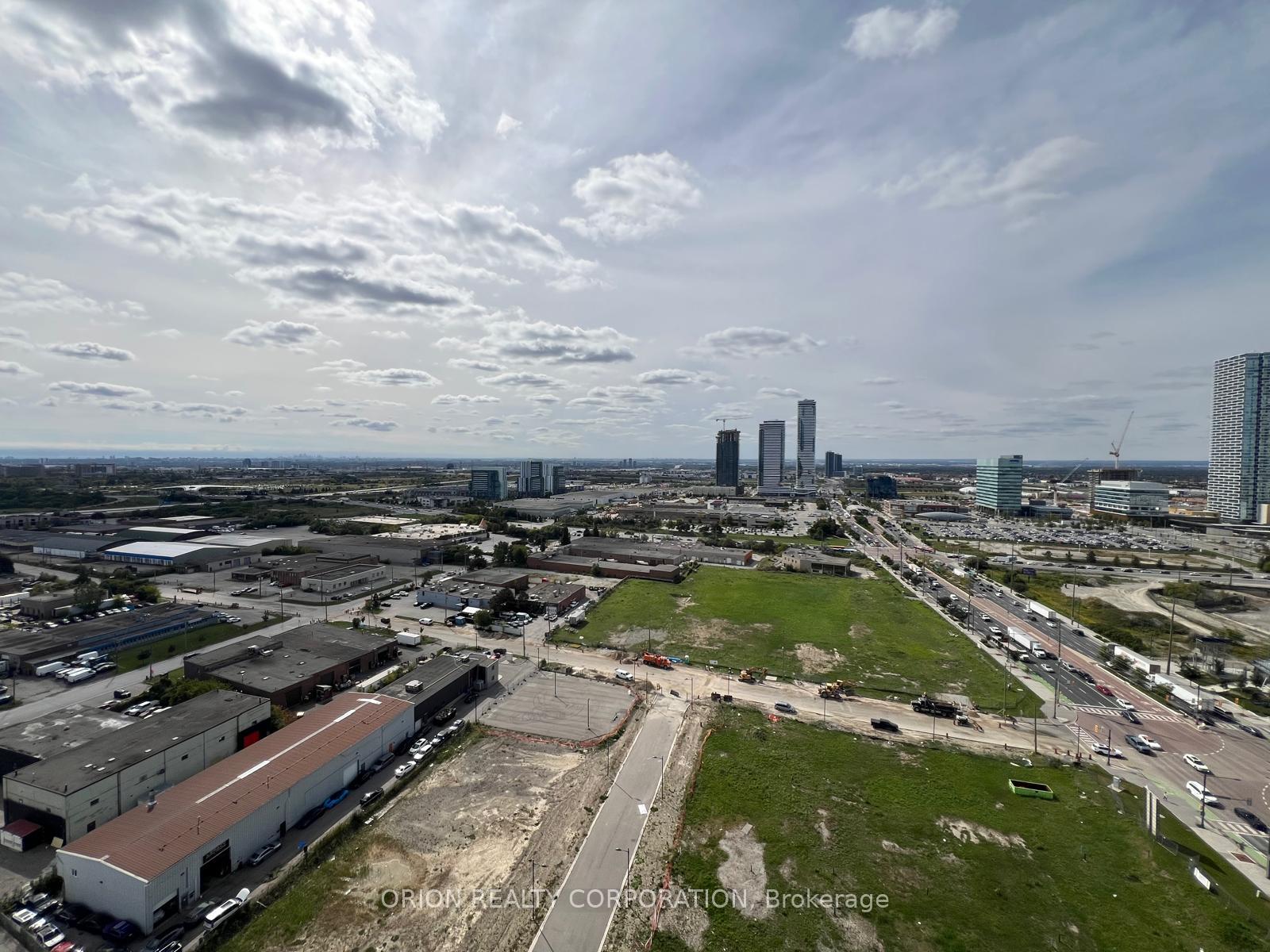 Photo 15 of Unit 2003, 21 Meadowdale Road, Vaughan, Vaughan Corporate Centre — HOMEH
