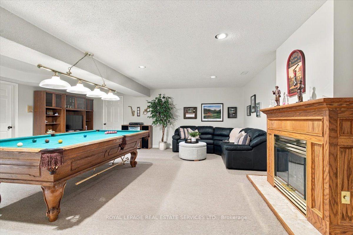Photo 21 of 1309 Monmouth Drive, Burlington, Tyandaga — HOMEH