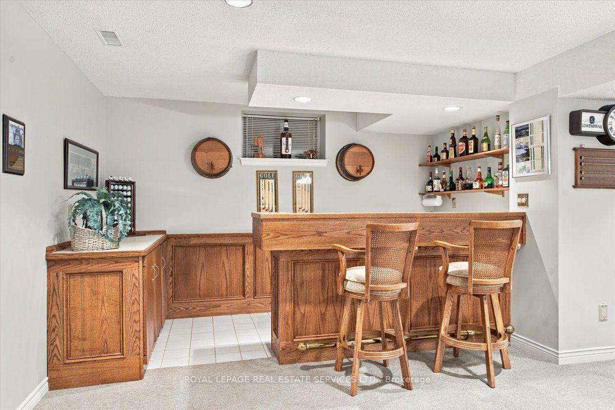 Photo 22 of 1309 Monmouth Drive, Burlington, Tyandaga — HOMEH
