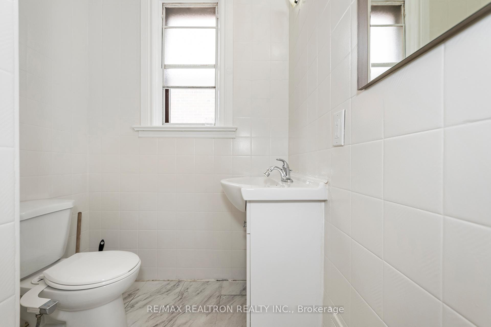 Photo 21 of 1000 Dundas Street W, Toronto, Trinity-Bellwoods — HOMEH