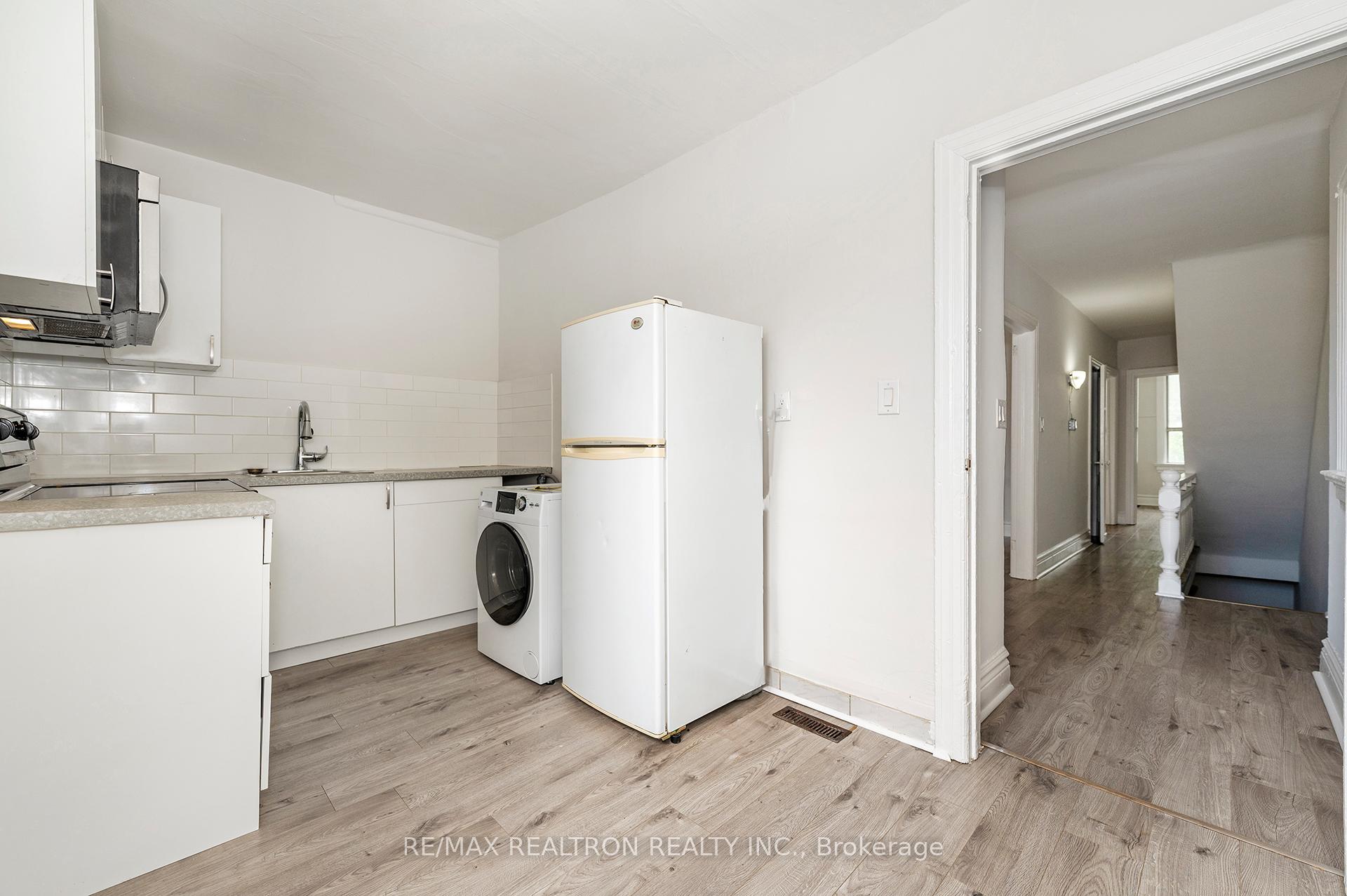 Photo 23 of 1000 Dundas Street W, Toronto, Trinity-Bellwoods — HOMEH