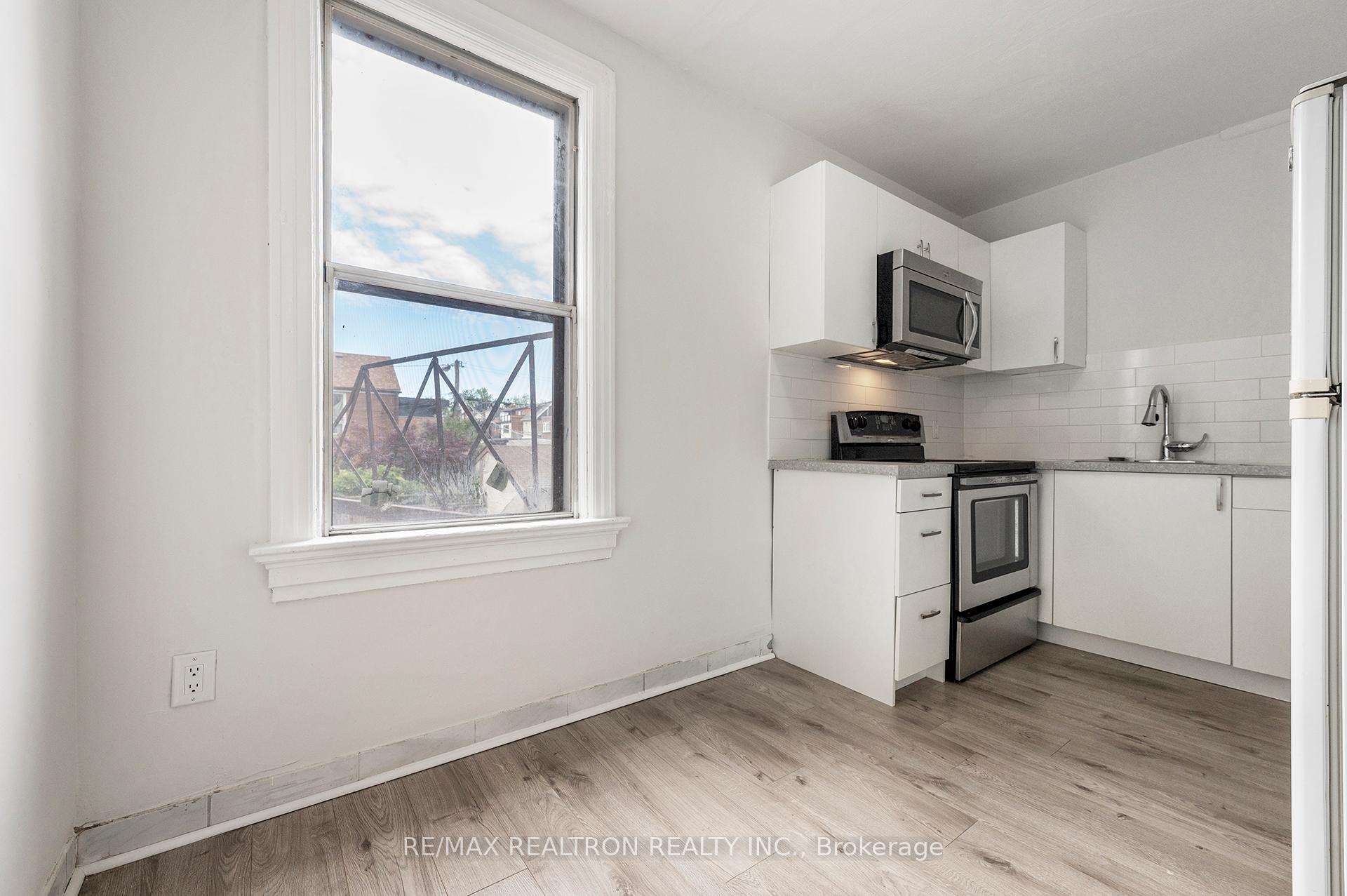 Photo 24 of 1000 Dundas Street W, Toronto, Trinity-Bellwoods — HOMEH