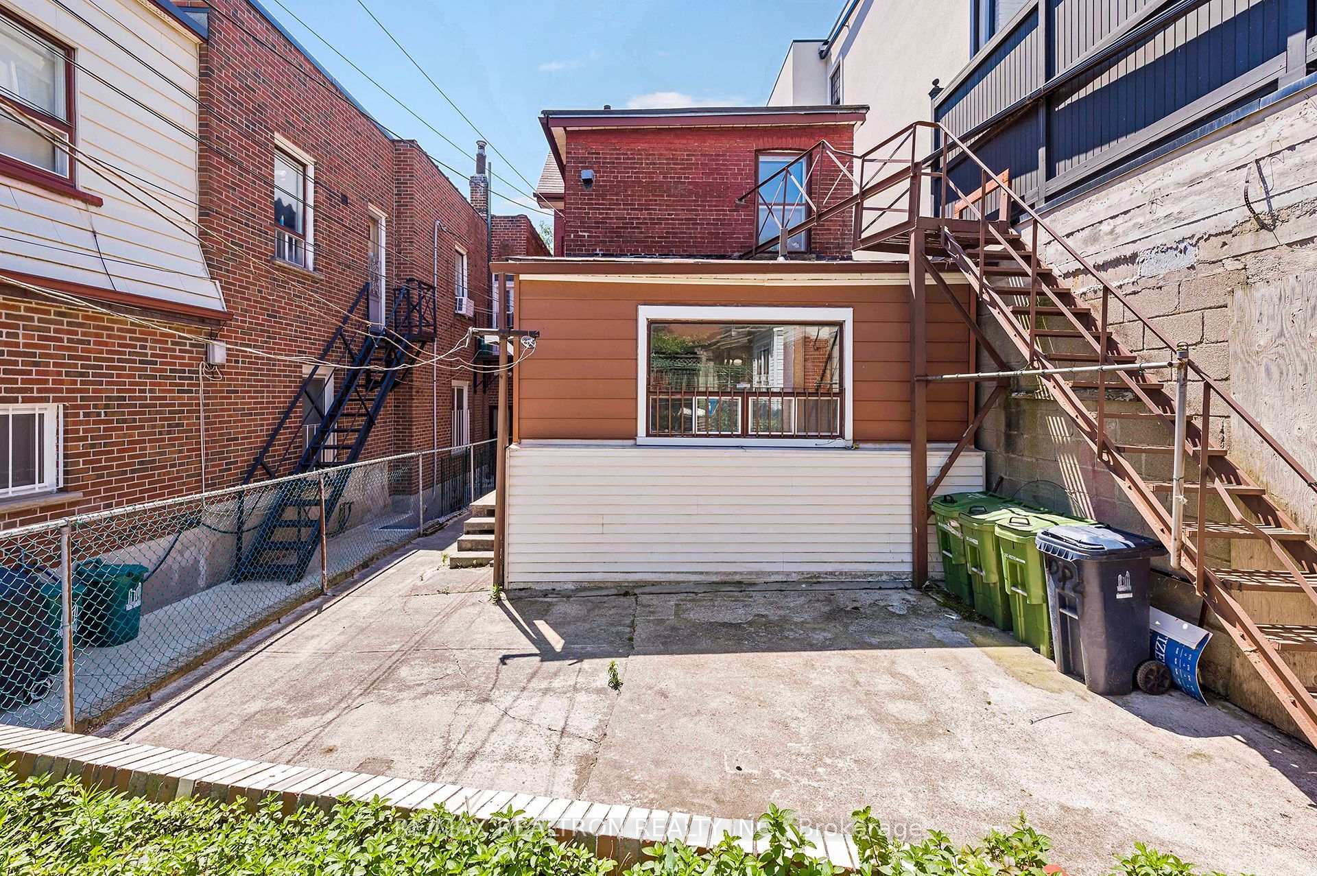 Photo 39 of 1000 Dundas Street W, Toronto, Trinity-Bellwoods — HOMEH
