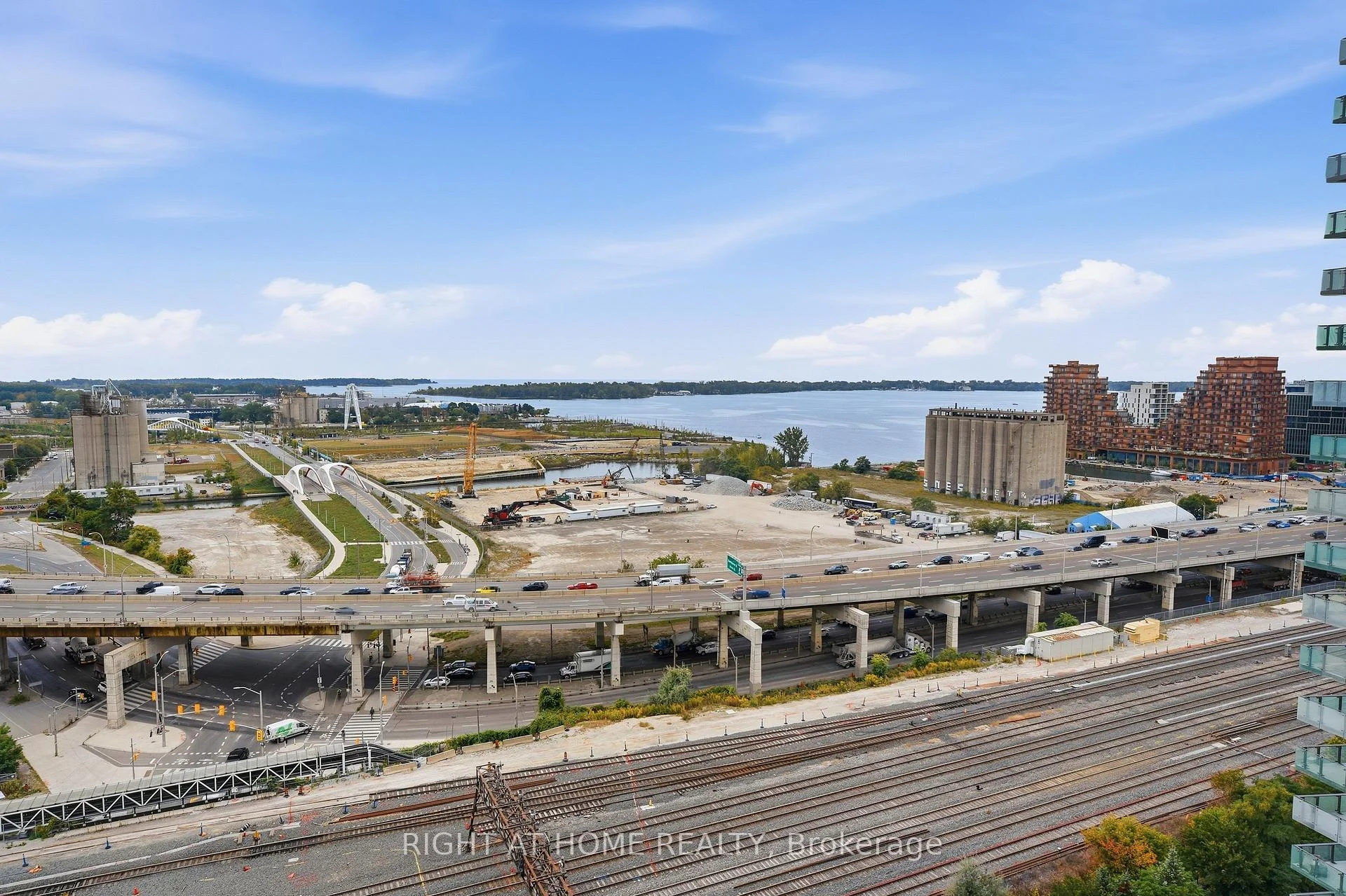 Photo 32 of Unit 1708, 390 Cherry Street, Toronto, Waterfront Communities — HOMEH