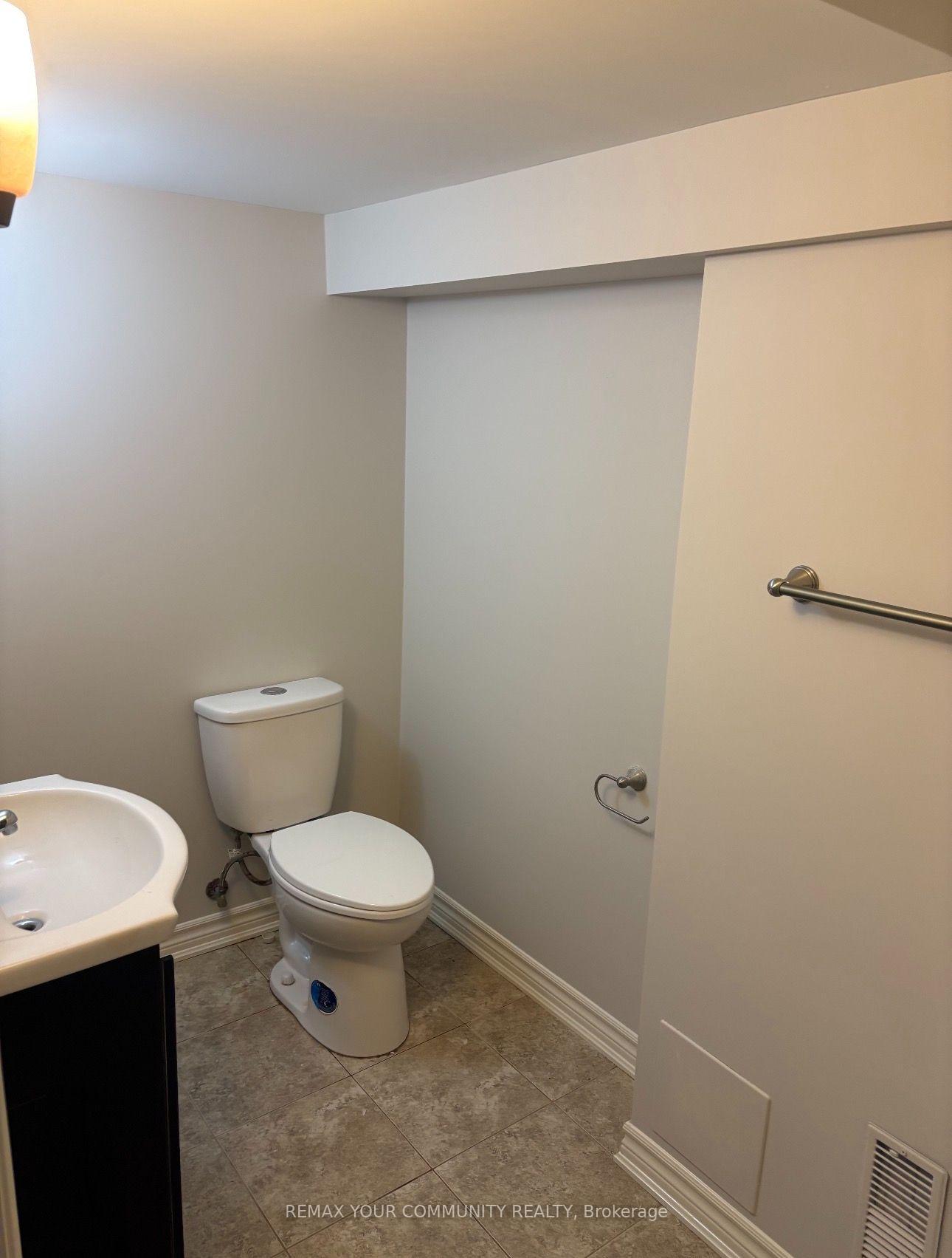 Photo 4 of 88 Santina Street, Vaughan, Vellore Village — HOMEH