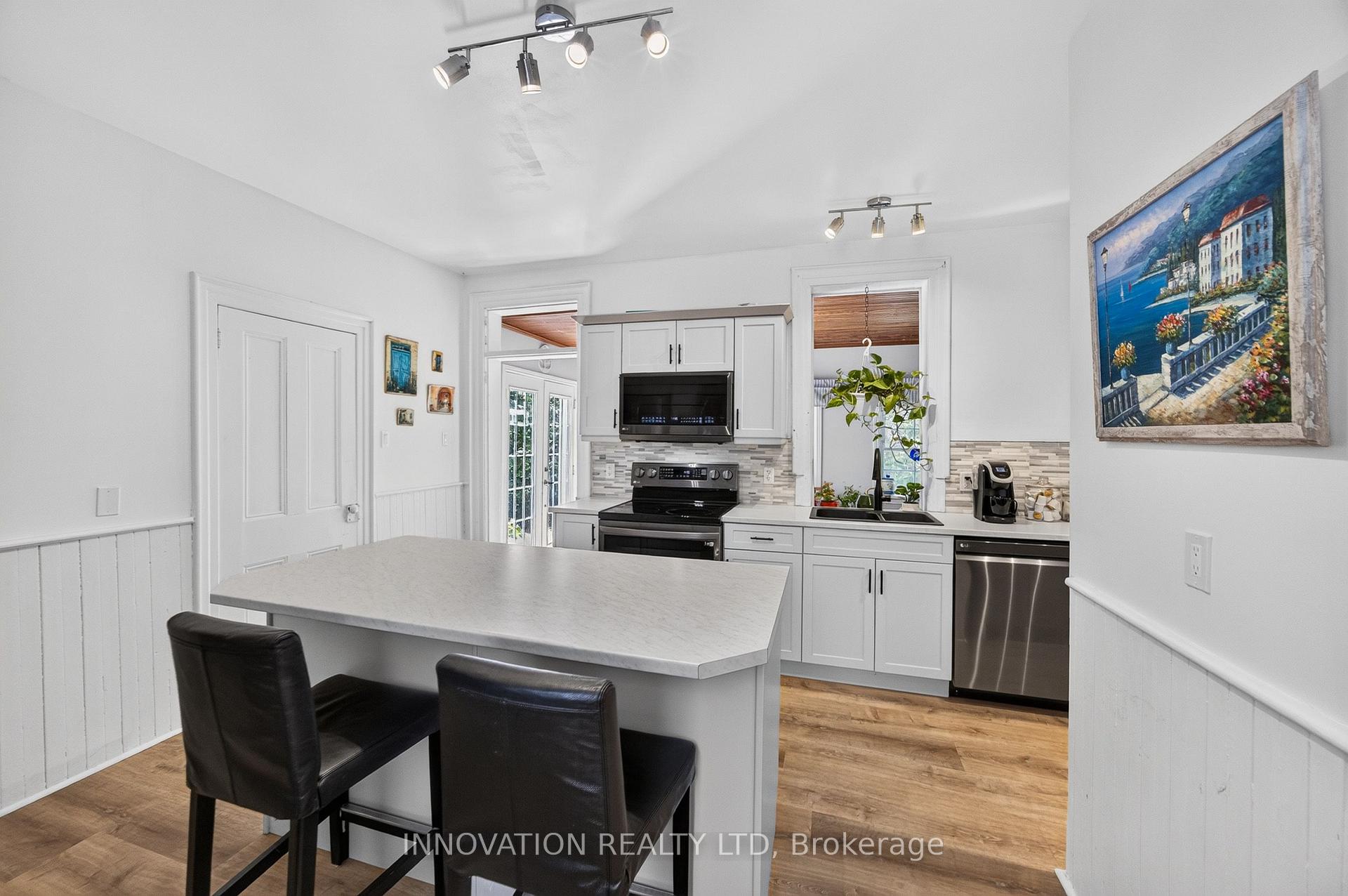 Photo 13 of 58 Lake Avenue E, Carleton Place, Carleton Place — HOMEH