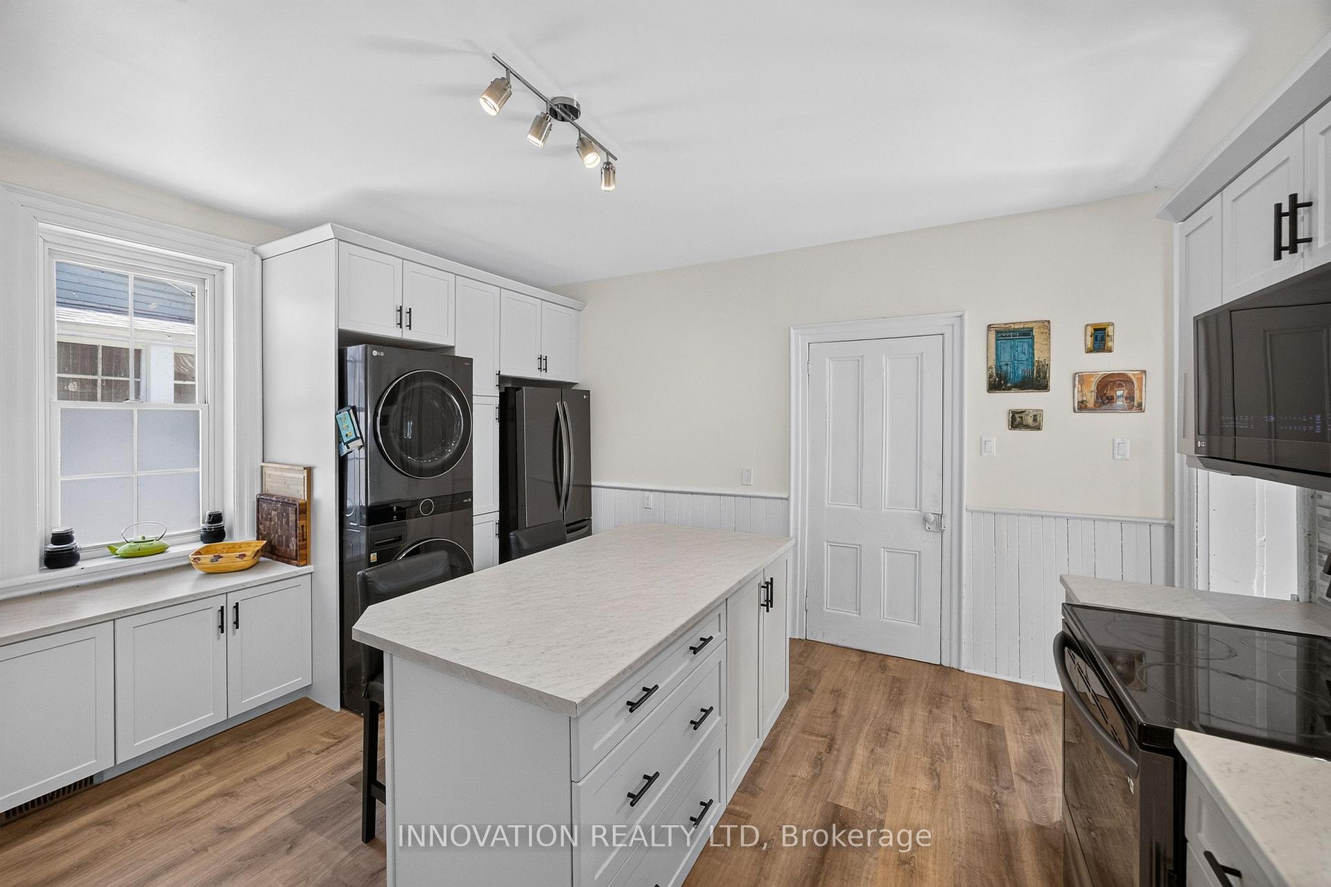 Photo 15 of 58 Lake Avenue E, Carleton Place, Carleton Place — HOMEH