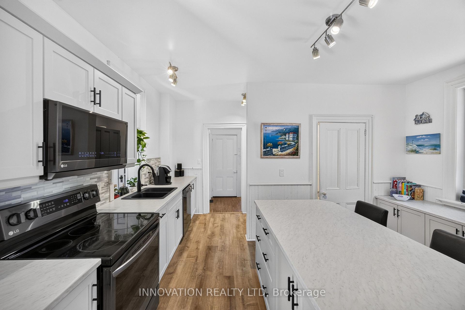 Photo 16 of 58 Lake Avenue E, Carleton Place, Carleton Place — HOMEH