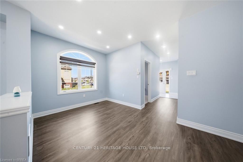 Photo 17 of 18 Macklin Street, Brantford, Northwest Industrial — HOMEH