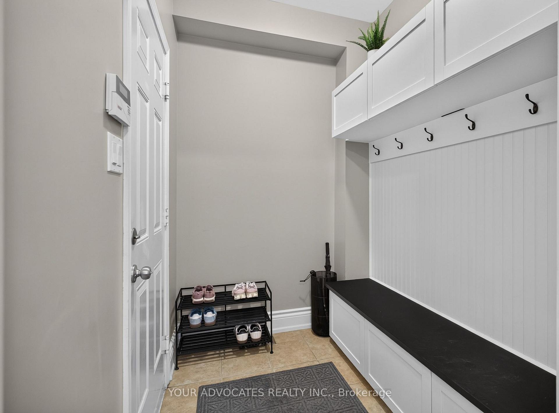 Photo 6 of 228 Twin Hills Crescent, Vaughan, Vellore Village — HOMEH
