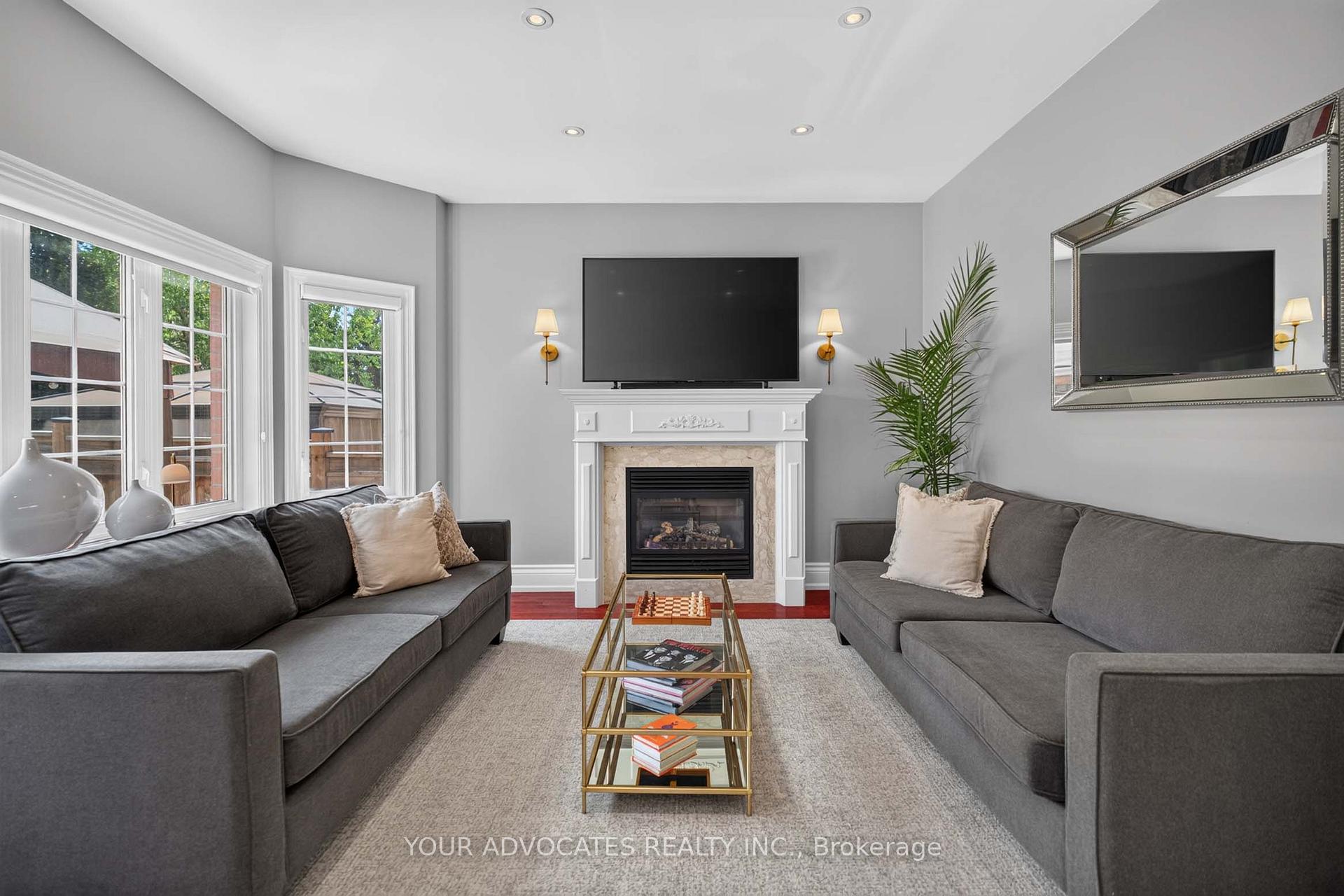 Photo 12 of 228 Twin Hills Crescent, Vaughan, Vellore Village — HOMEH