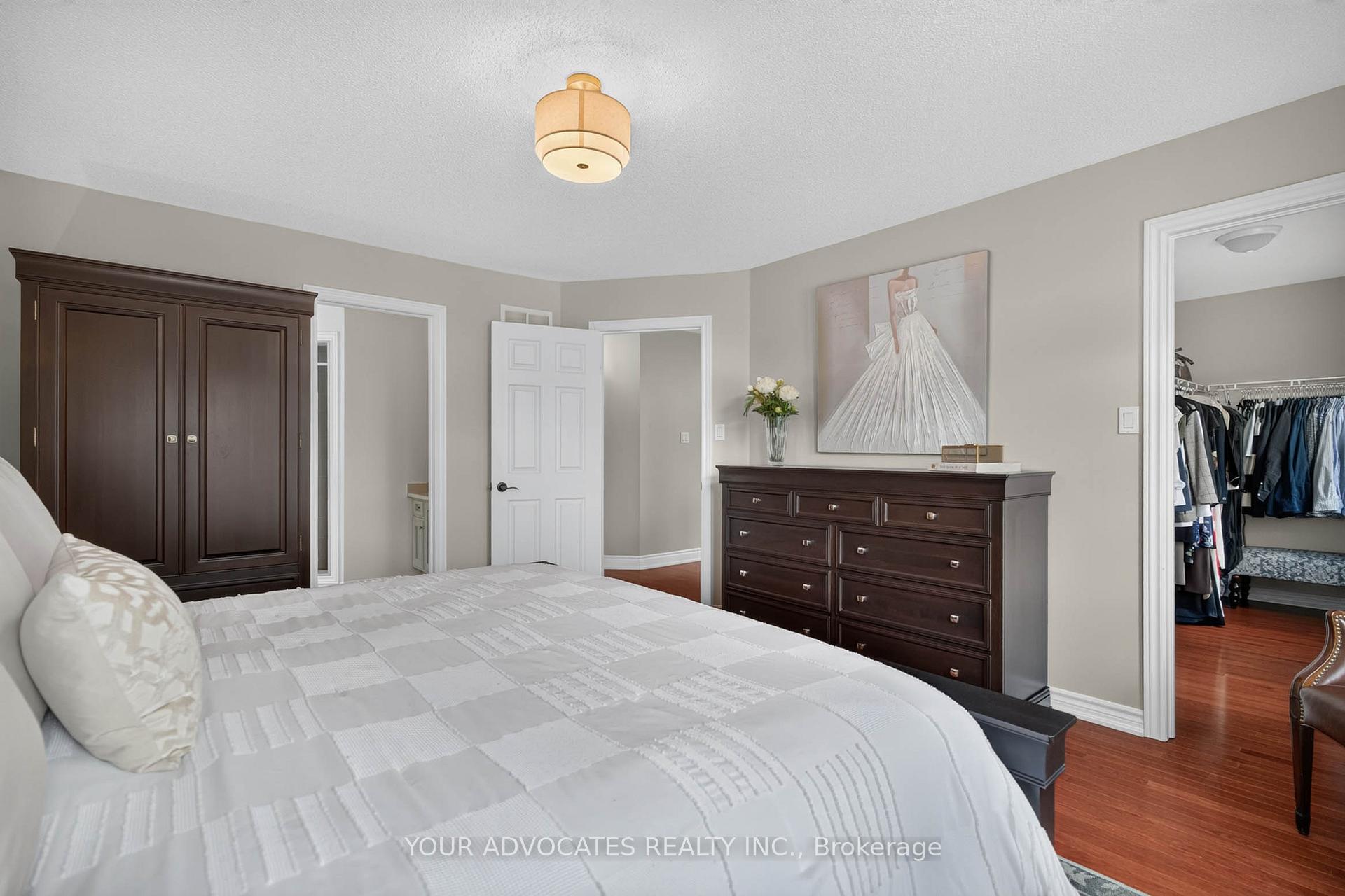 Photo 16 of 228 Twin Hills Crescent, Vaughan, Vellore Village — HOMEH