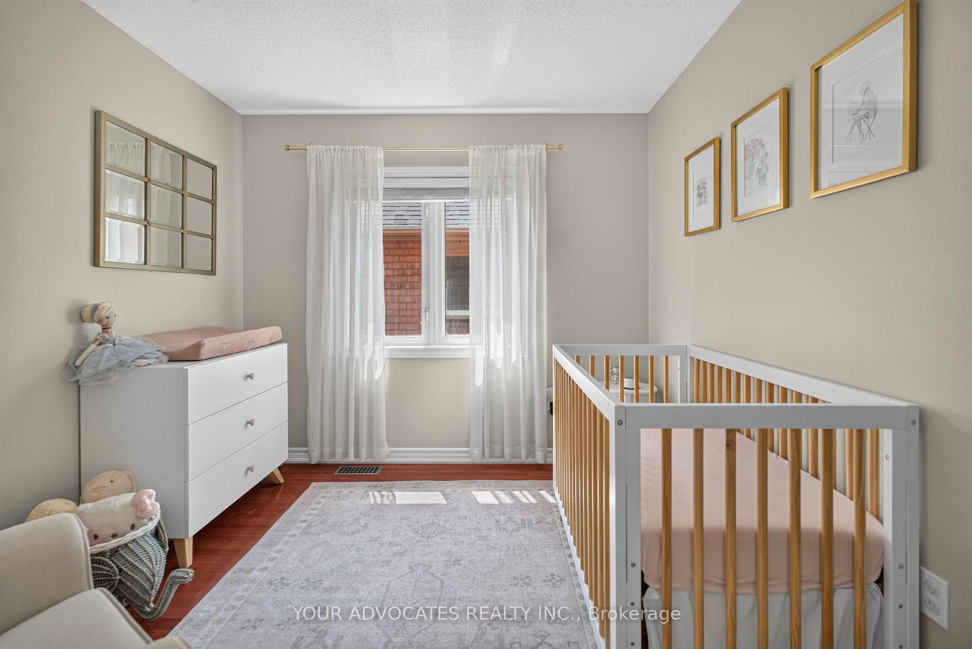 Photo 19 of 228 Twin Hills Crescent, Vaughan, Vellore Village — HOMEH