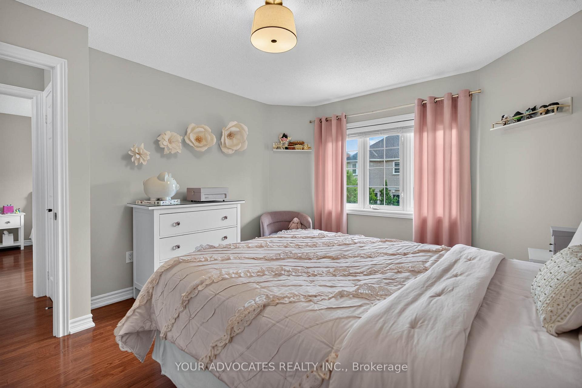Photo 20 of 228 Twin Hills Crescent, Vaughan, Vellore Village — HOMEH