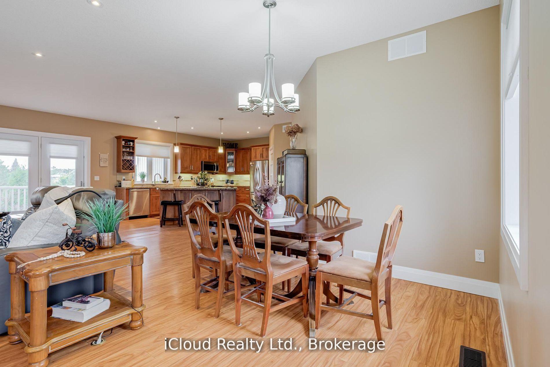 Photo 18 of 16 Highland Road, Minto — HOMEH