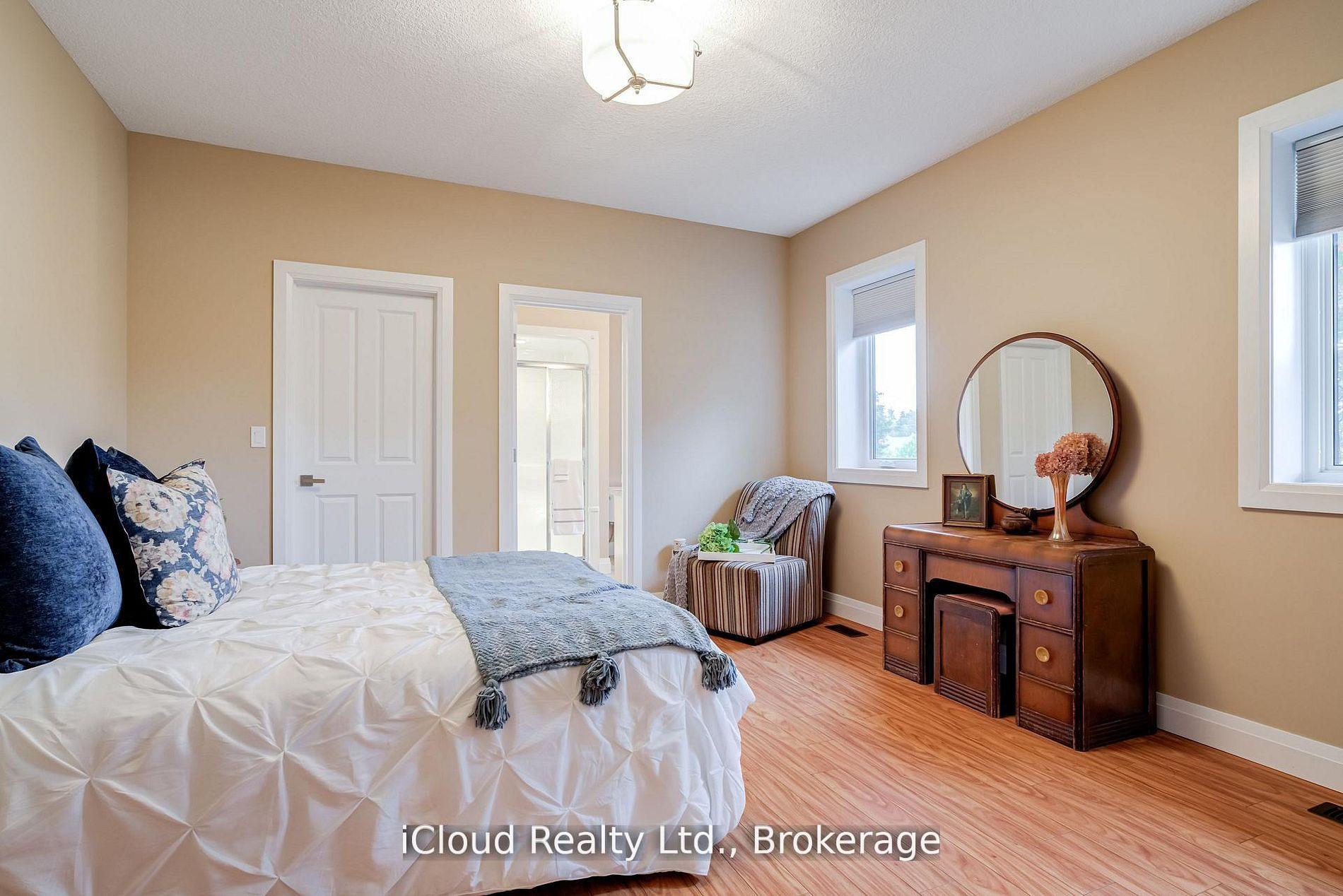 Photo 25 of 16 Highland Road, Minto — HOMEH