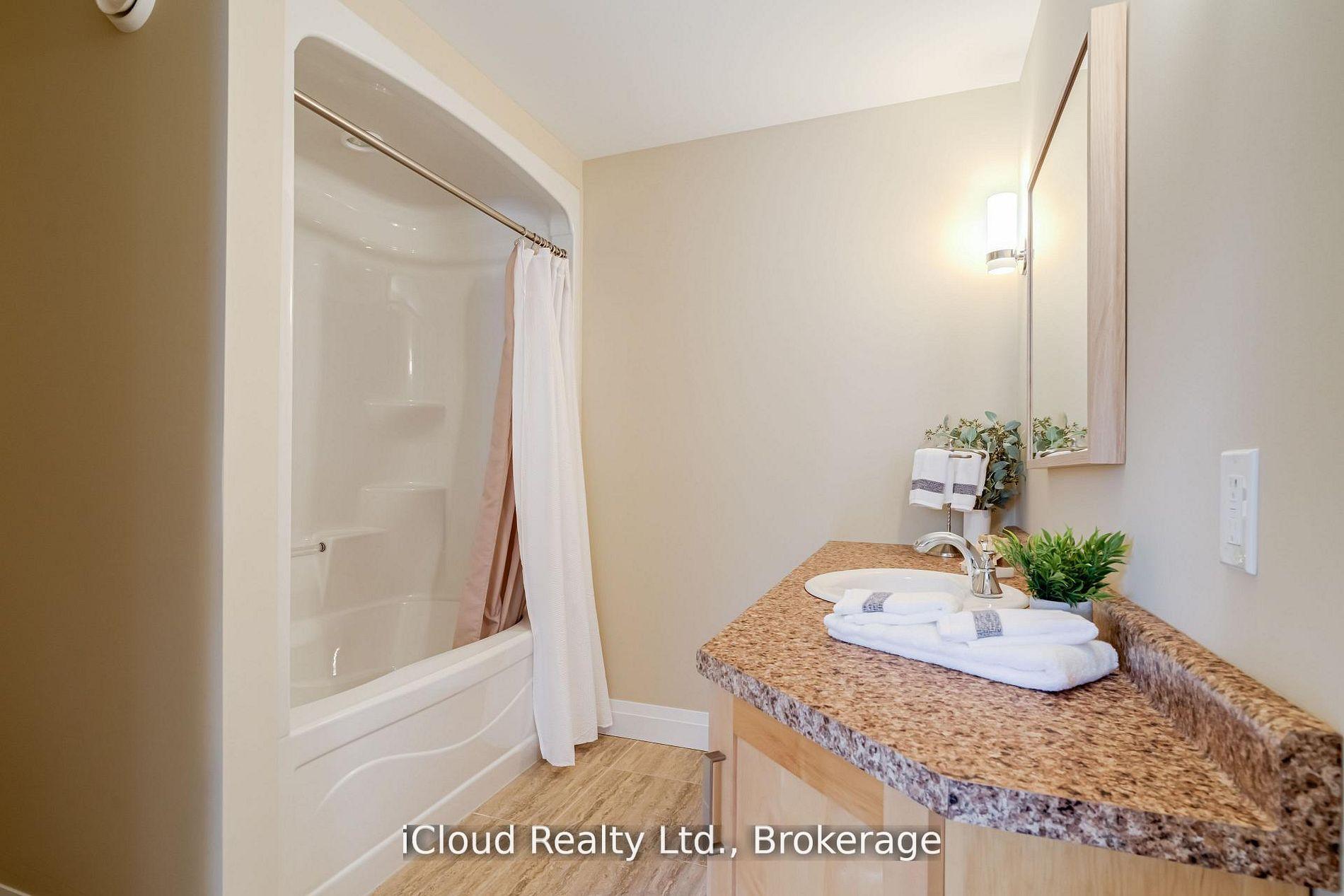 Photo 29 of 16 Highland Road, Minto — HOMEH