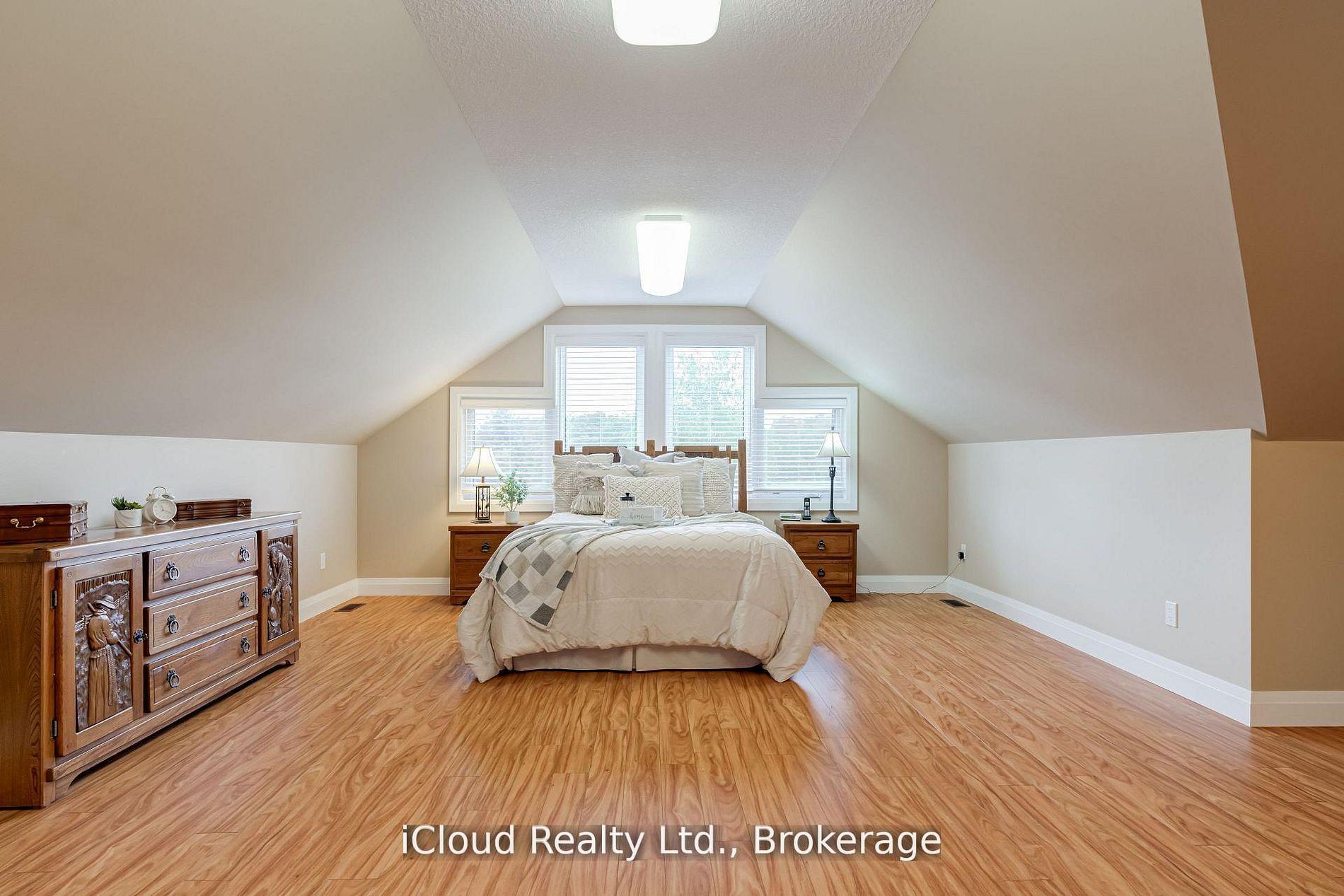 Photo 33 of 16 Highland Road, Minto — HOMEH