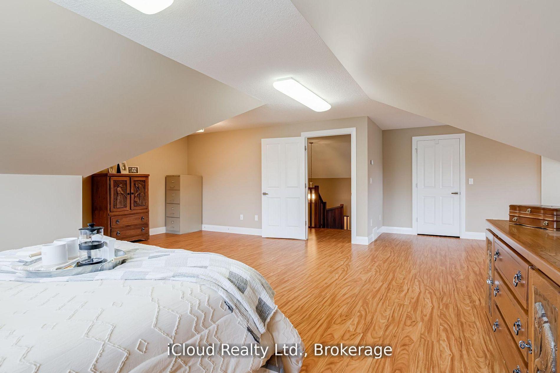 Photo 35 of 16 Highland Road, Minto — HOMEH