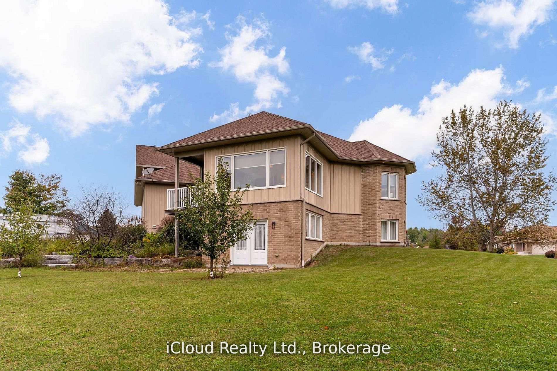 Photo 37 of 16 Highland Road, Minto — HOMEH