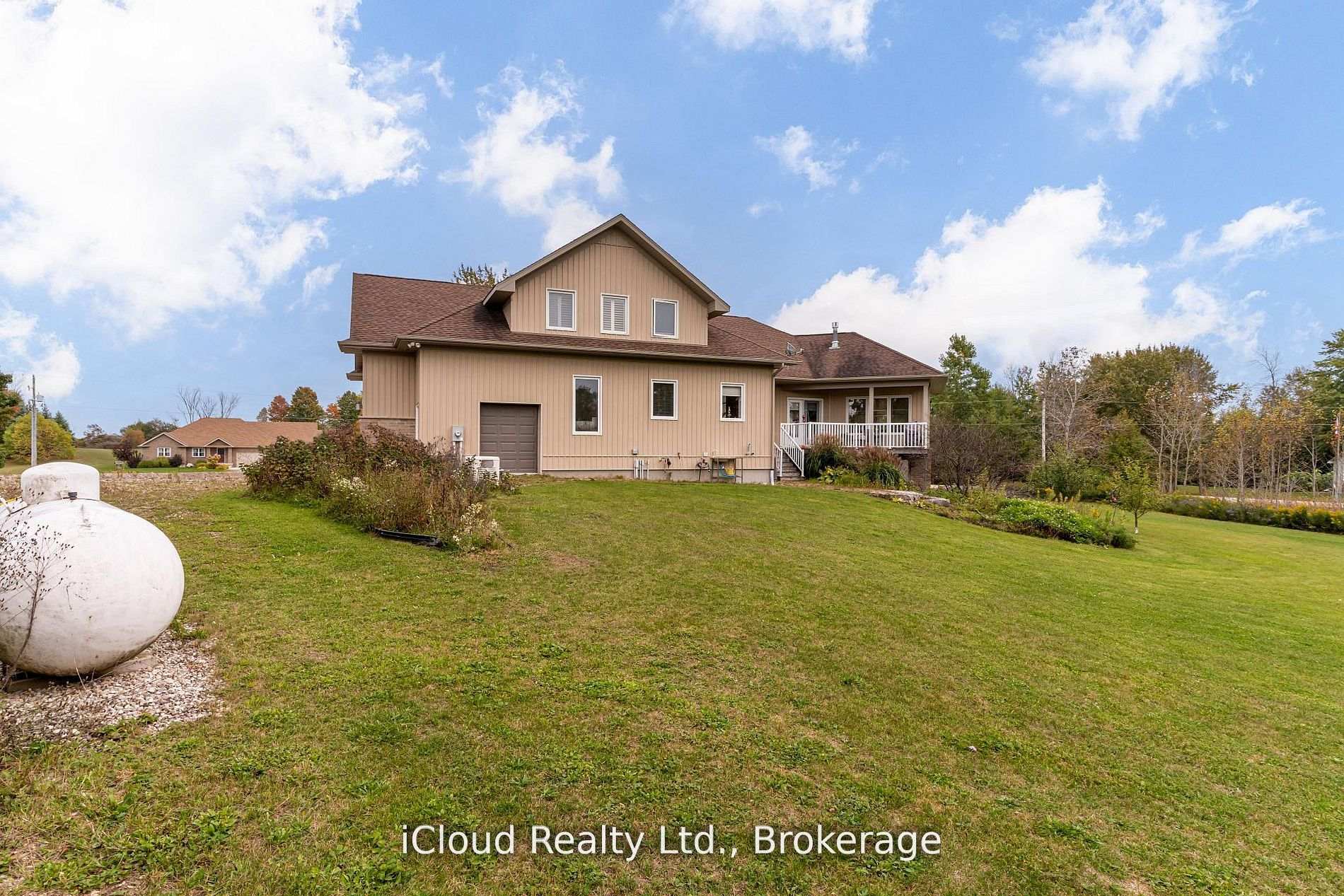 Photo 43 of 16 Highland Road, Minto — HOMEH
