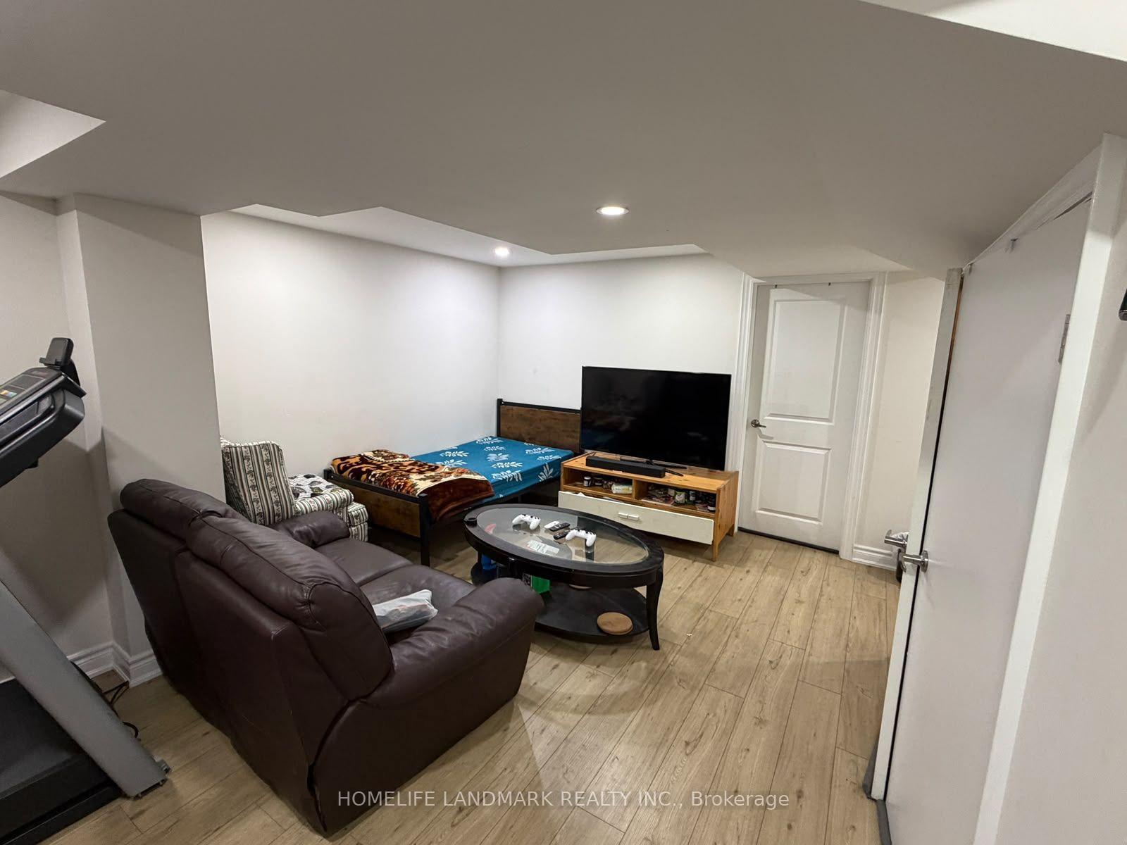 Photo 4 of Unit Basement, 68 Liam Lane, Markham, Cedarwood — HOMEH