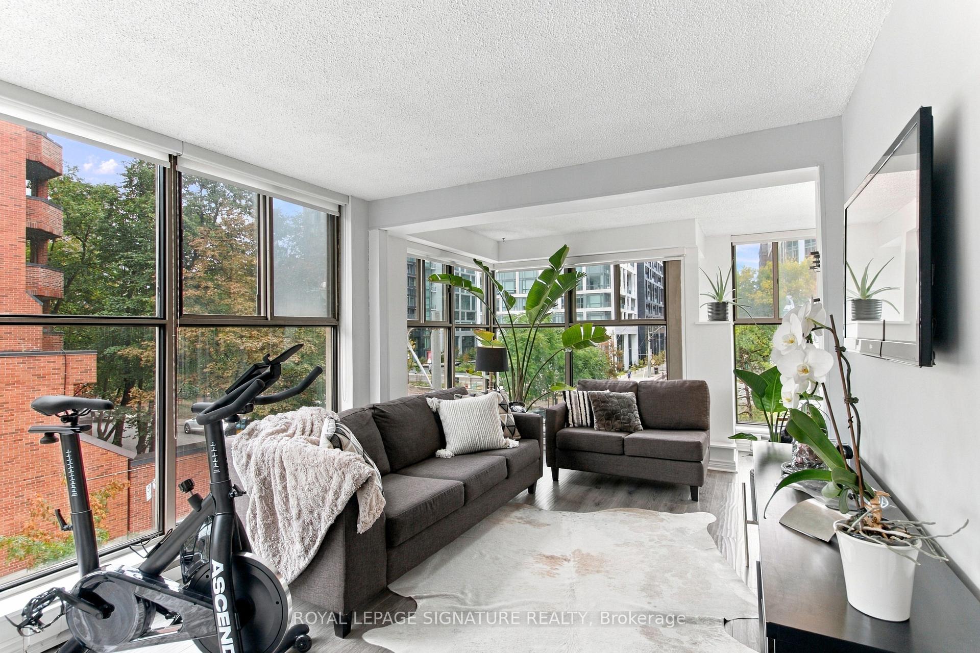 Photo 2 of Unit 301, 65 Scadding Avenue, Toronto, Waterfront Communities — HOMEH