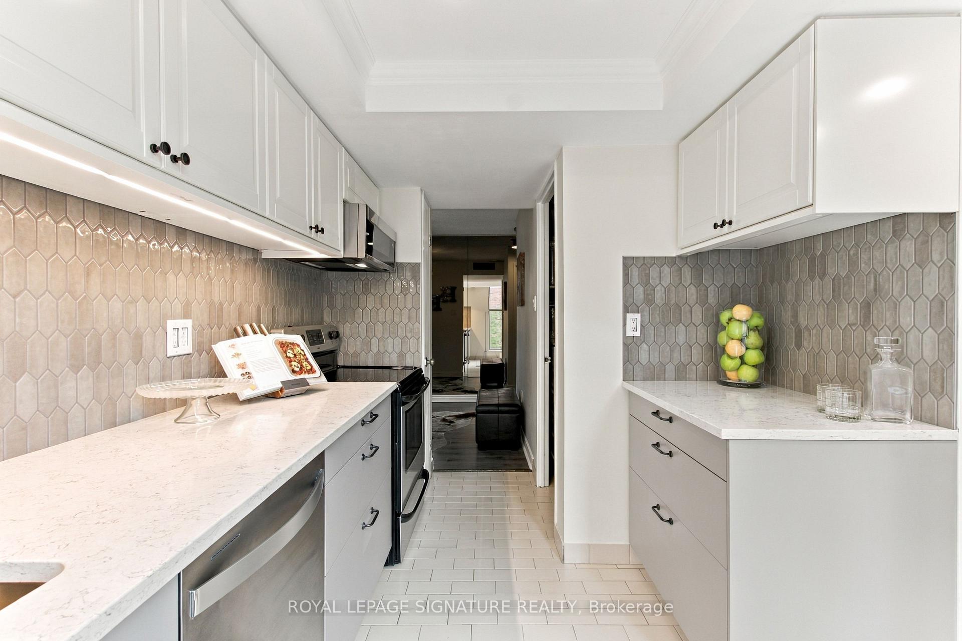 Photo 18 of Unit 301, 65 Scadding Avenue, Toronto, Waterfront Communities — HOMEH