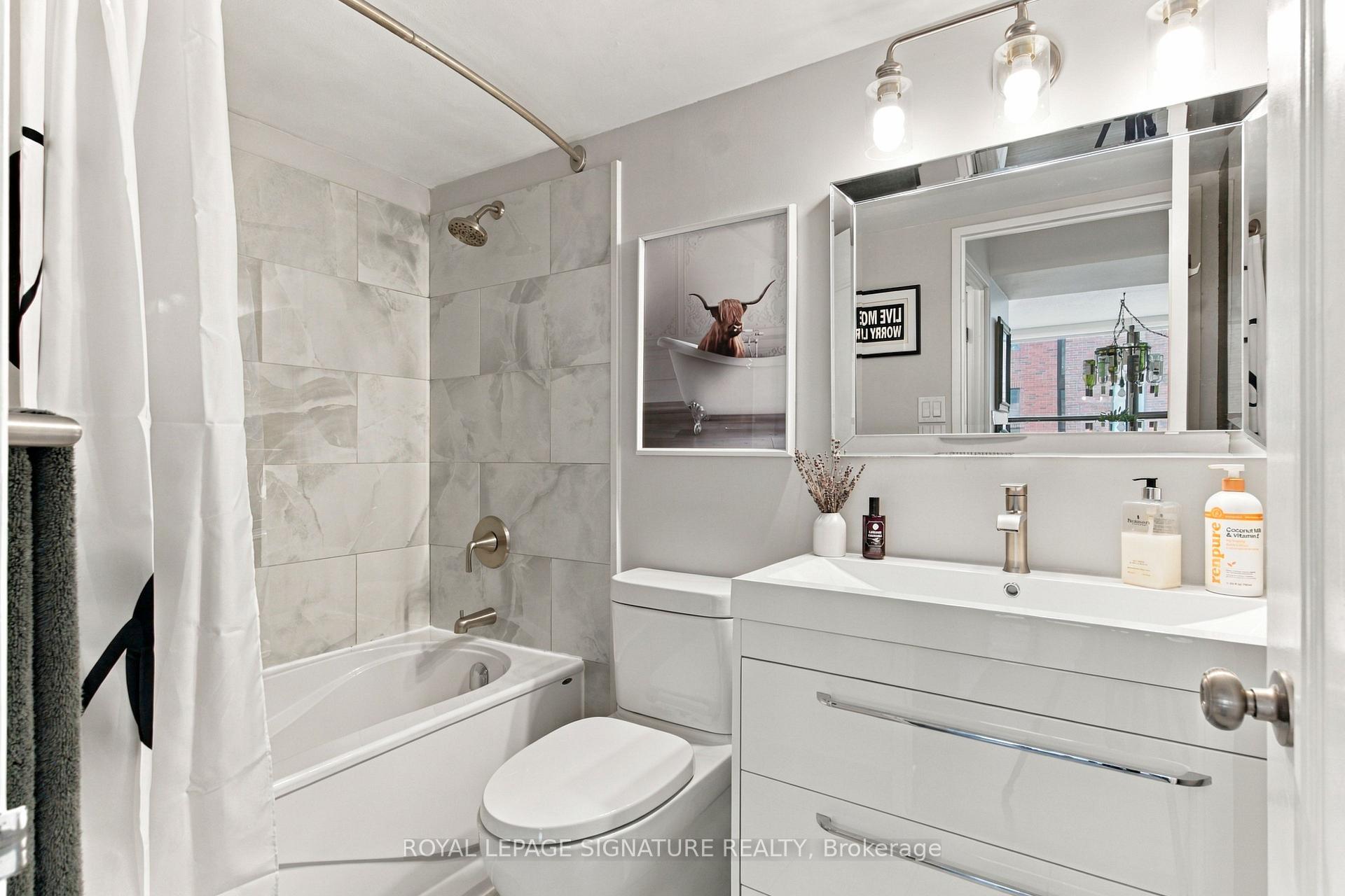 Photo 27 of Unit 301, 65 Scadding Avenue, Toronto, Waterfront Communities — HOMEH