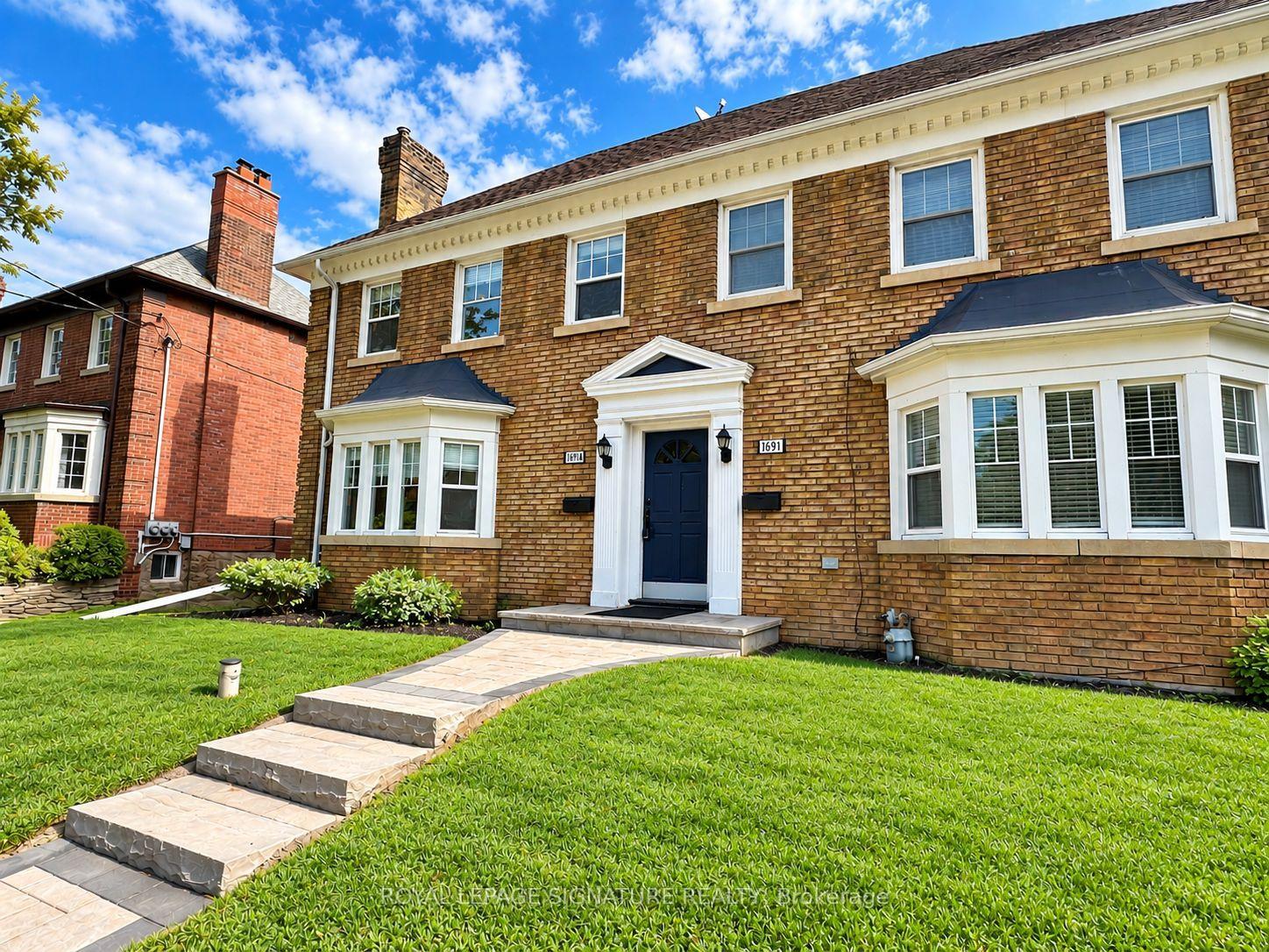 Photo of Unit Main, 1691 Bathurst Street