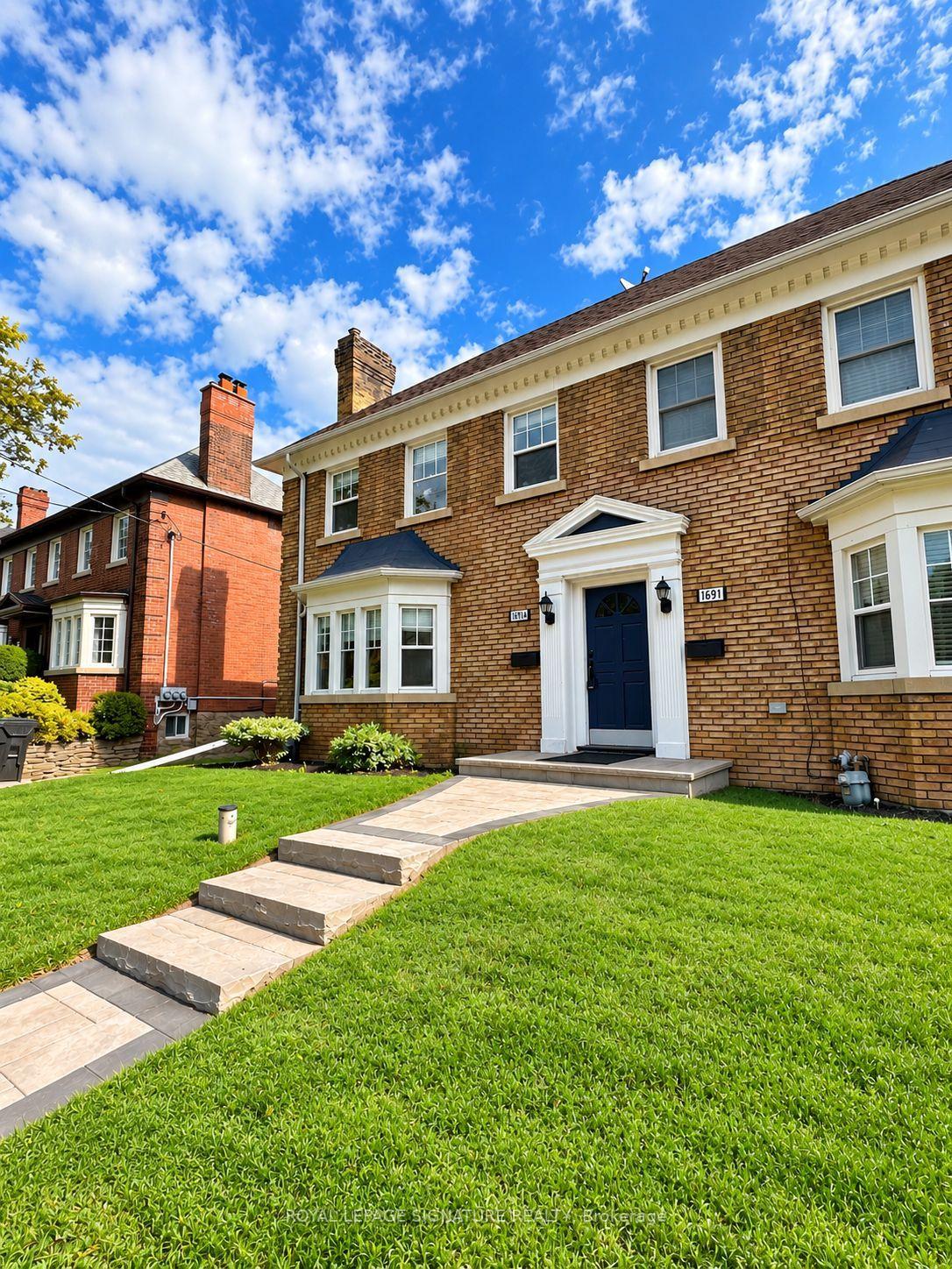 Photo 2 of Unit Main, 1691 Bathurst Street, Toronto, Forest Hill South — HOMEH