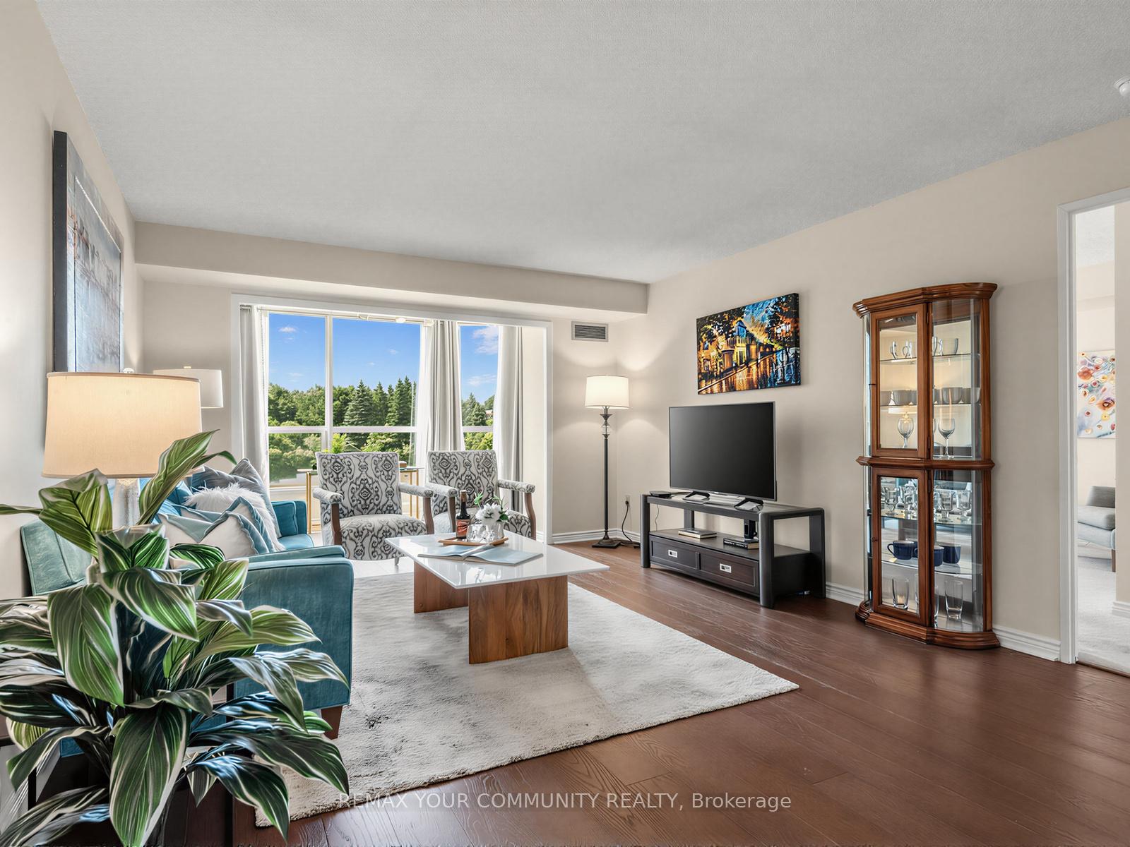 Photo 4 of Unit 612, 1 Clark Avenue, Vaughan, Crestwood-Springfarm-Yorkhill — HOMEH