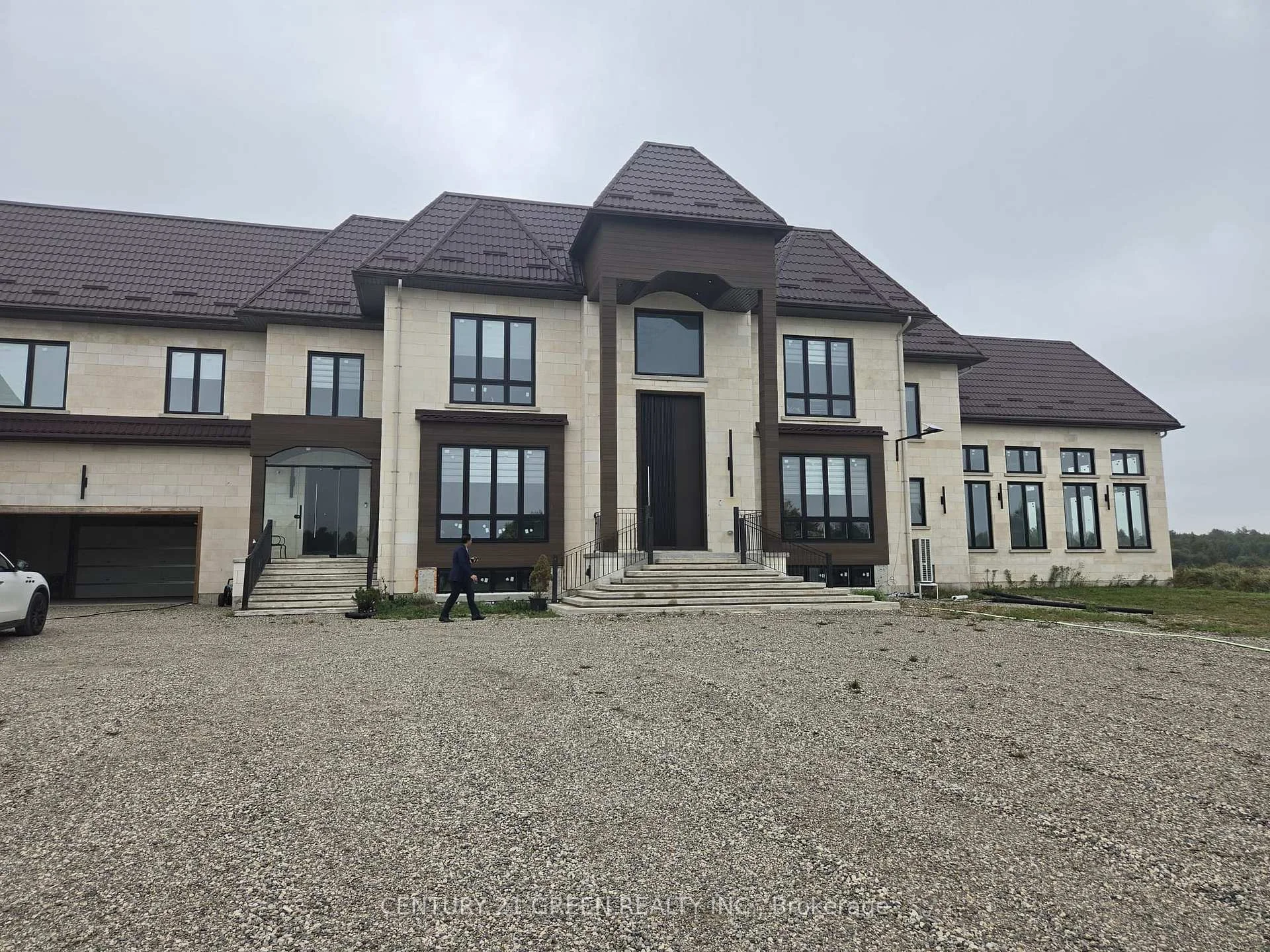 Front of 674525 Hurontario Street