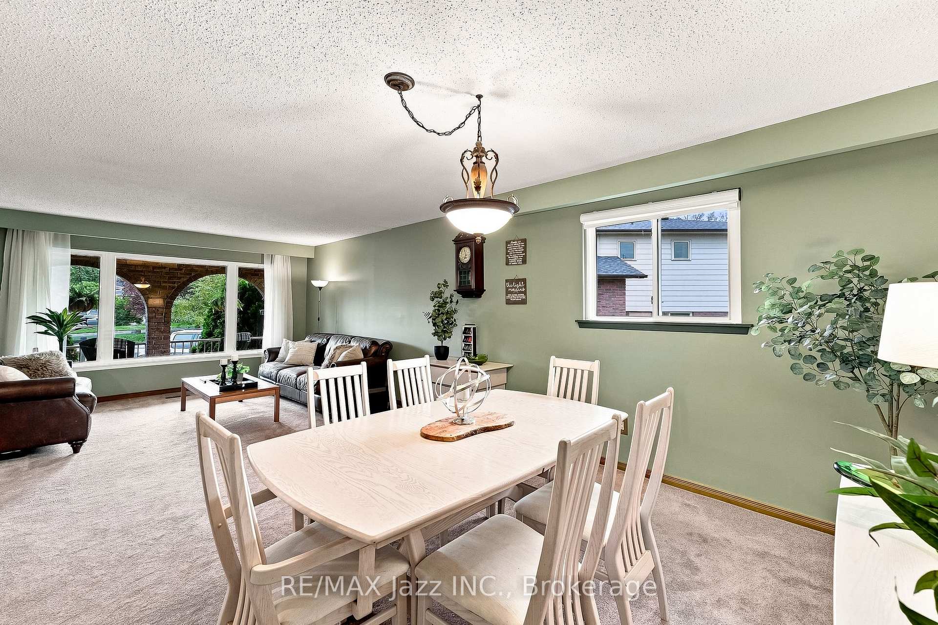 Photo 9 of 76 Chester Crescent, Scugog, Port Perry — HOMEH