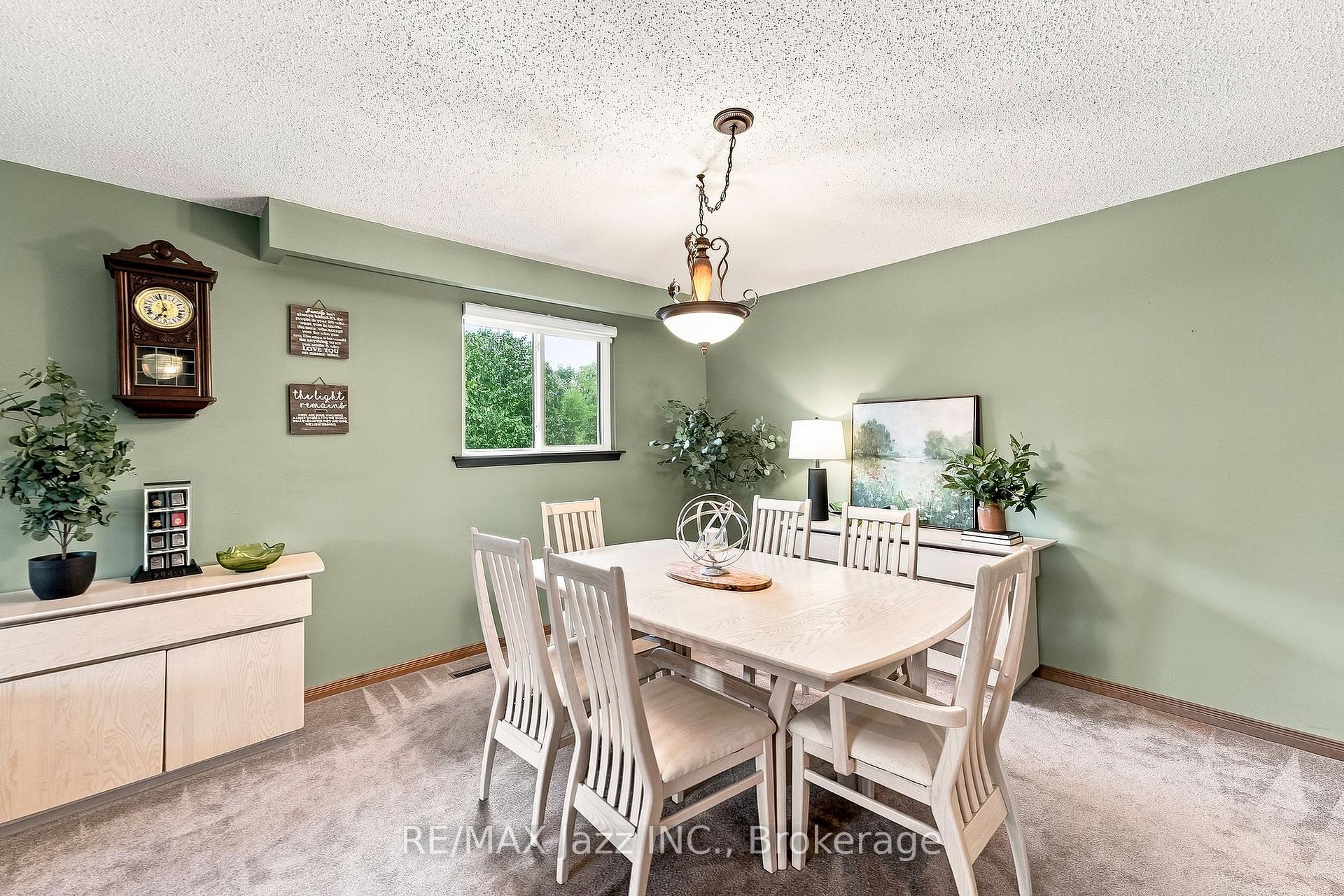 Photo 10 of 76 Chester Crescent, Scugog, Port Perry — HOMEH