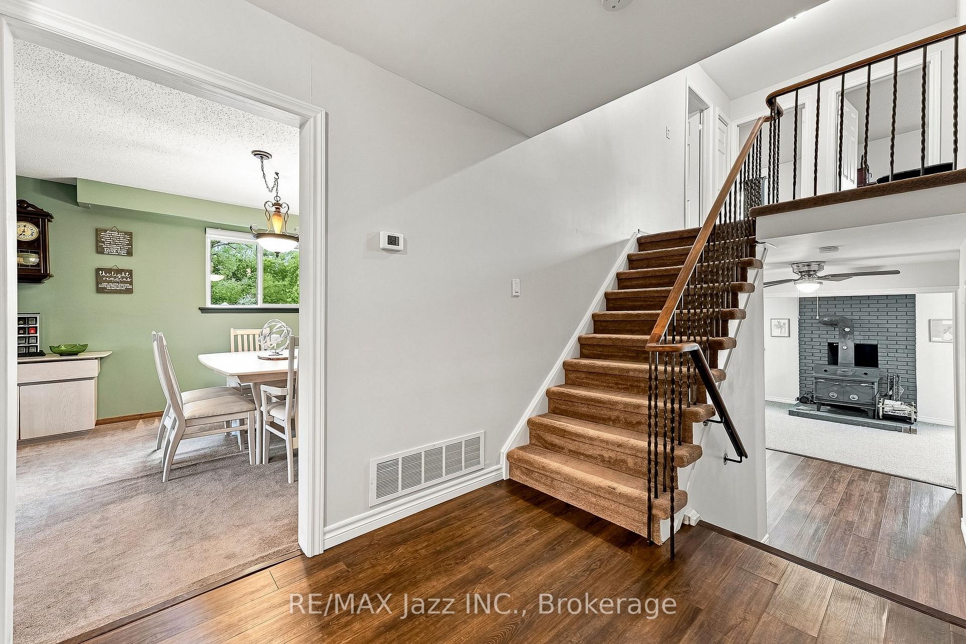 Photo 20 of 76 Chester Crescent, Scugog, Port Perry — HOMEH