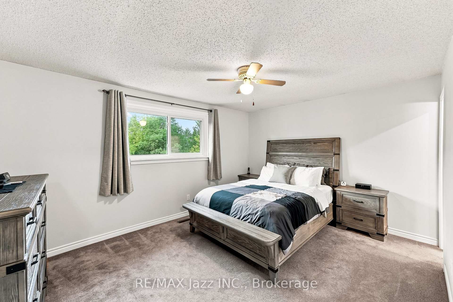 Photo 21 of 76 Chester Crescent, Scugog, Port Perry — HOMEH