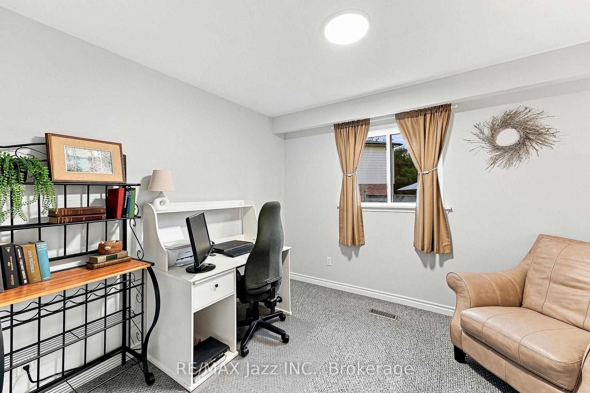 Photo 25 of 76 Chester Crescent, Scugog, Port Perry — HOMEH