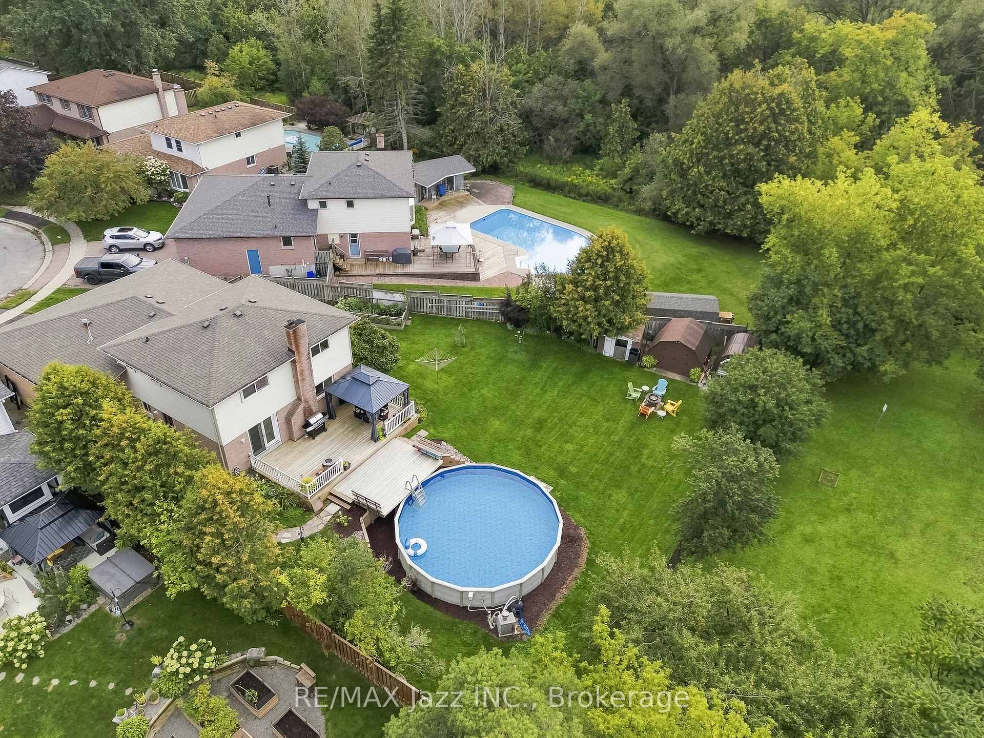 Photo 36 of 76 Chester Crescent, Scugog, Port Perry — HOMEH