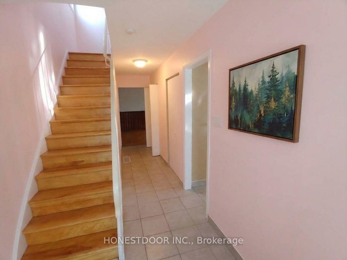 Photo 6 of Unit 63, 2063 Jasmine Crescent, Ottawa, Beacon Hill South — HOMEH