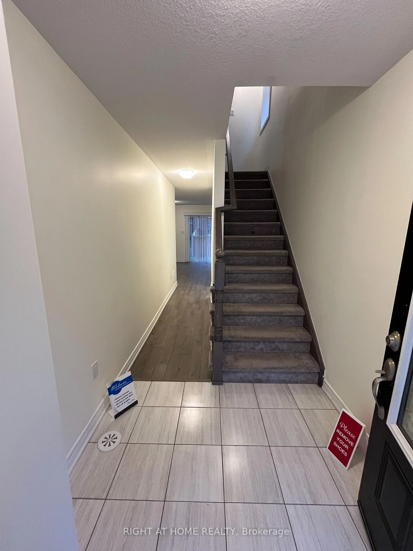Photo 37 of 25 Rapids Lane, Hamilton, Vincent — HOMEH