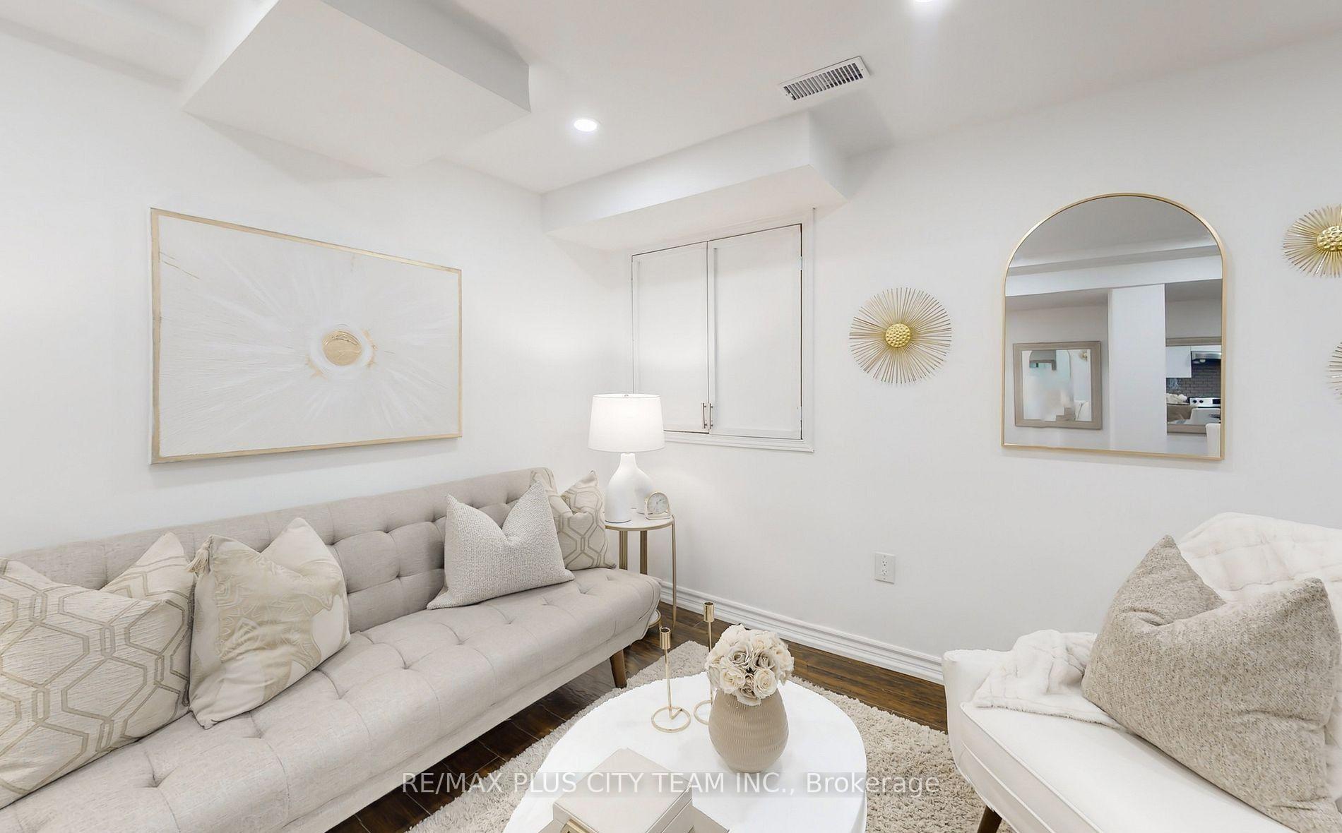 Photo 5 of Unit Bsmt, 1071 Summitview Crescent, Oshawa, Pinecrest — HOMEH