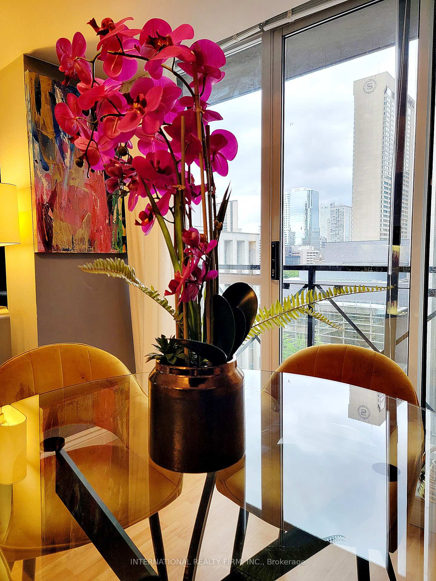 Photo 2 of Unit 1209, 140 Simcoe Street, Toronto, Waterfront Communities — HOMEH