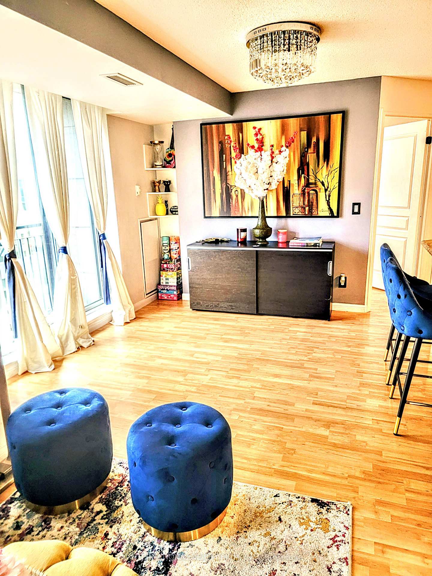 Photo 6 of Unit 1209, 140 Simcoe Street, Toronto, Waterfront Communities — HOMEH
