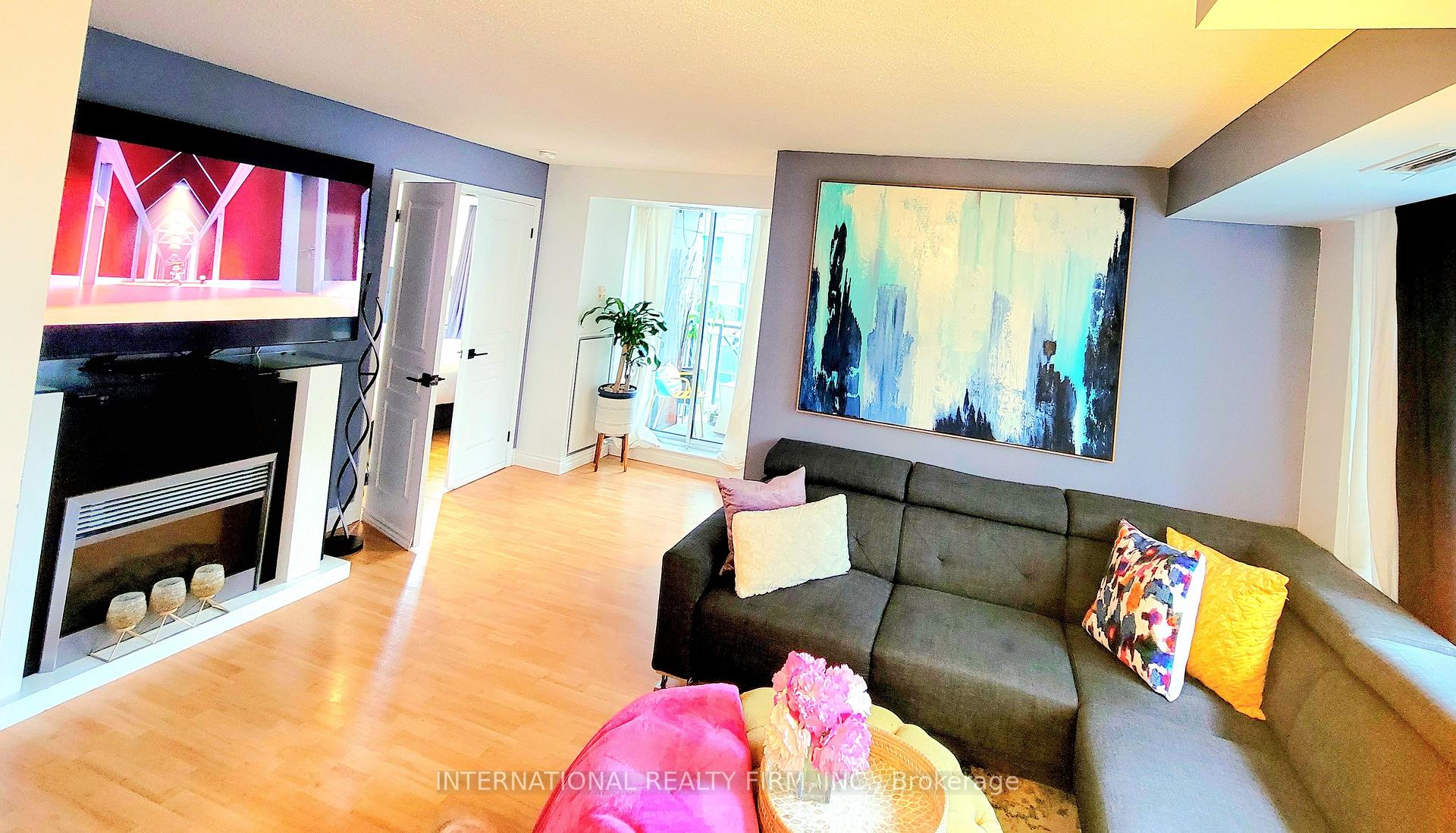 Photo 7 of Unit 1209, 140 Simcoe Street, Toronto, Waterfront Communities — HOMEH