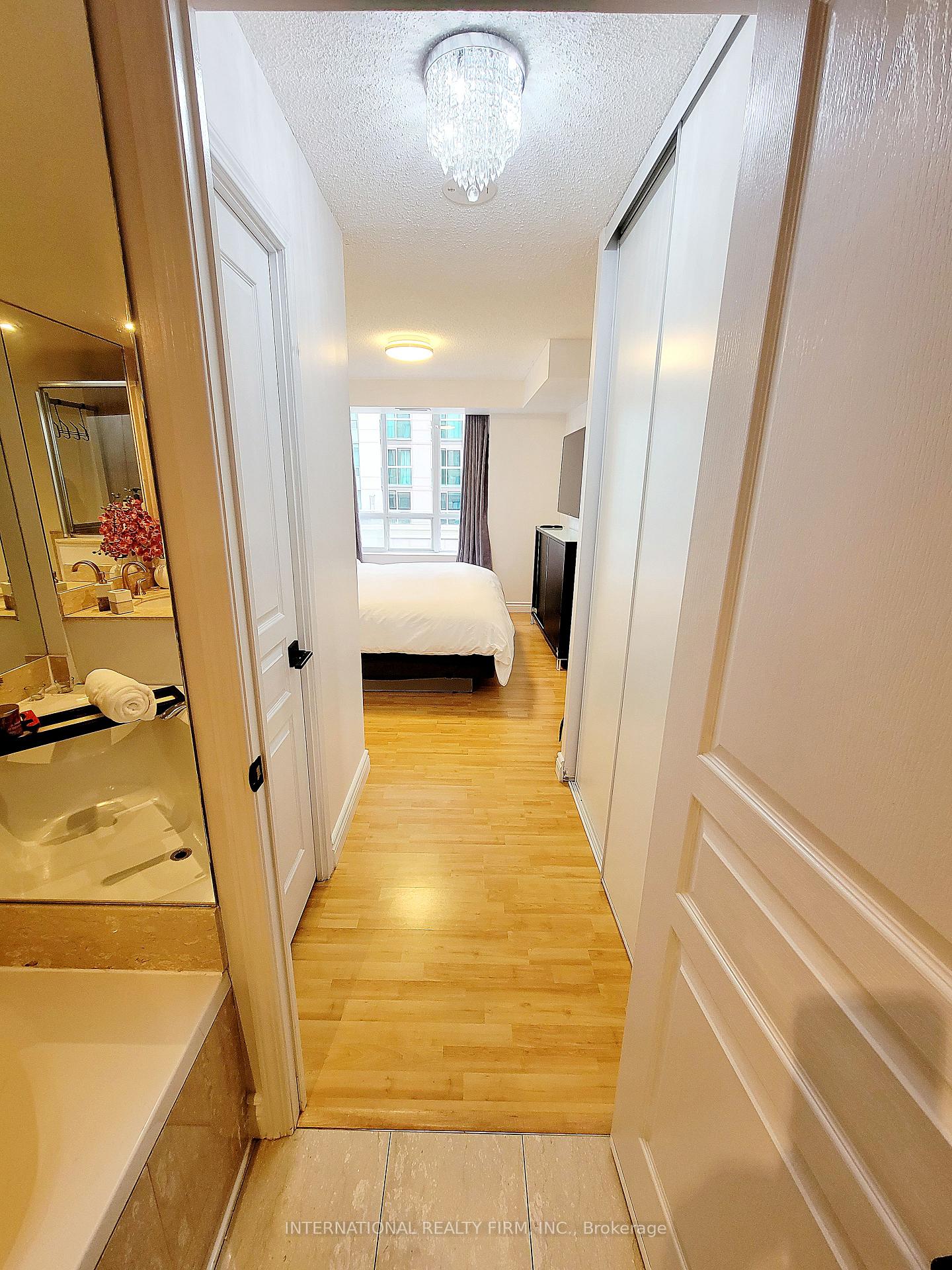 Photo 10 of Unit 1209, 140 Simcoe Street, Toronto, Waterfront Communities — HOMEH
