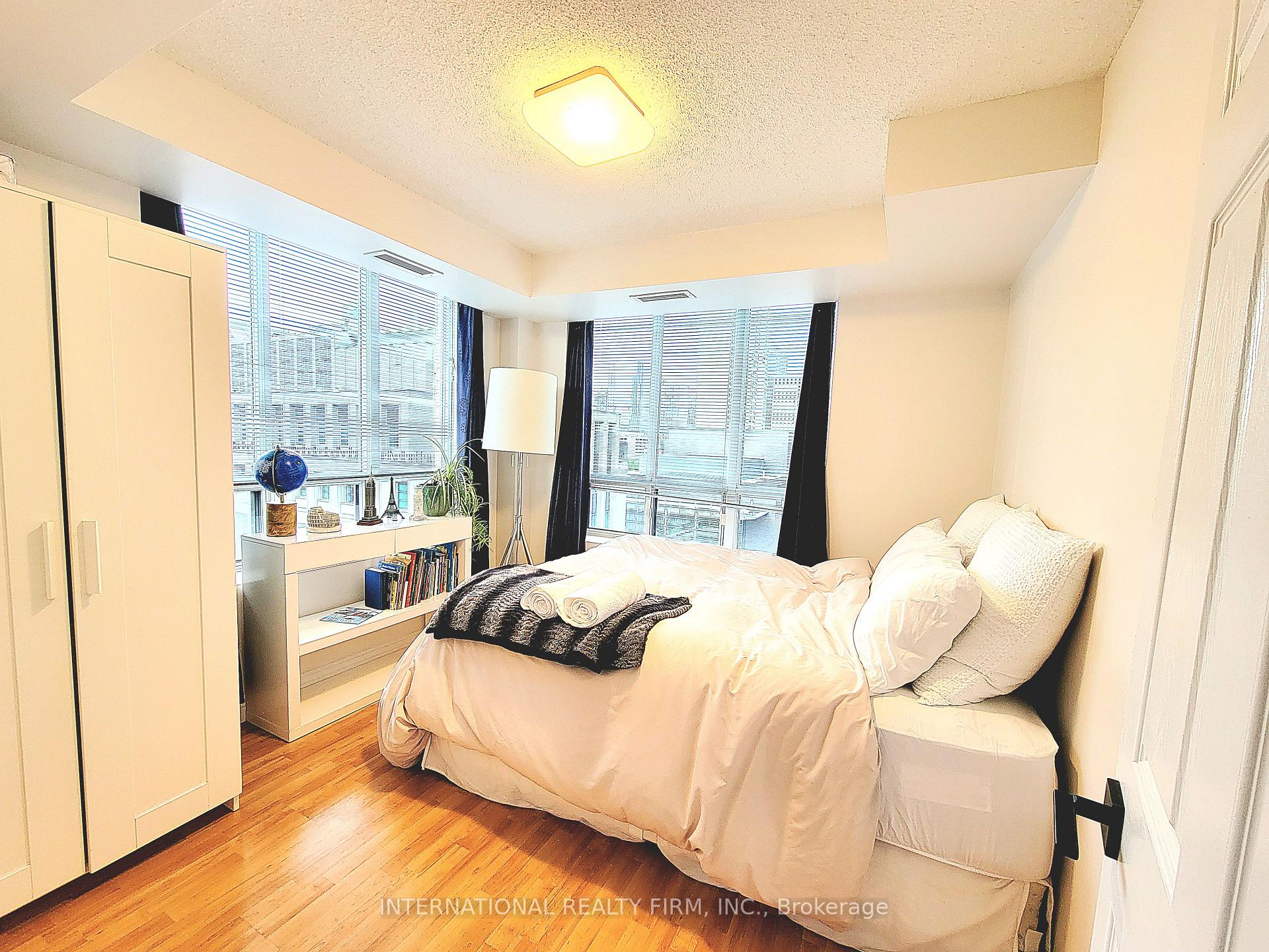 Photo 13 of Unit 1209, 140 Simcoe Street, Toronto, Waterfront Communities — HOMEH
