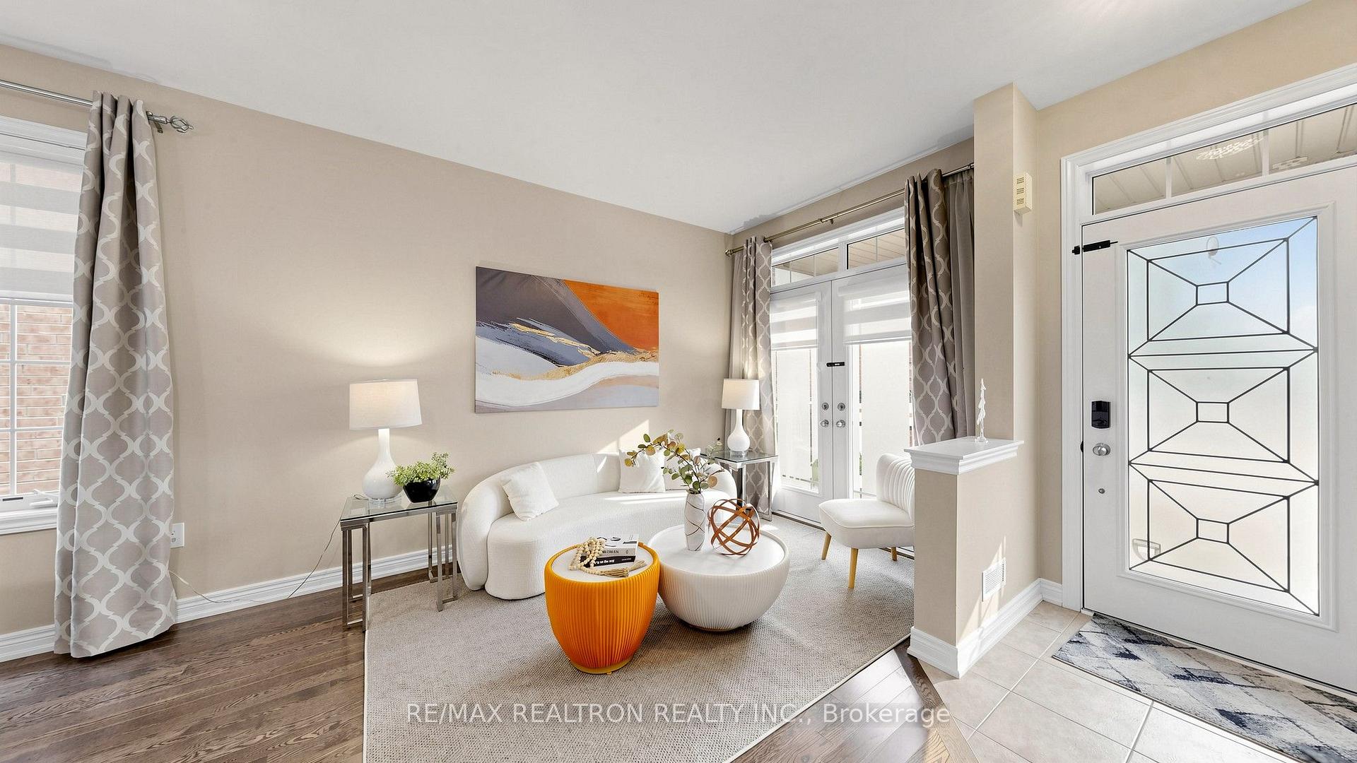 Photo 6 of 27 Pelham Drive, Vaughan, Kleinburg — HOMEH