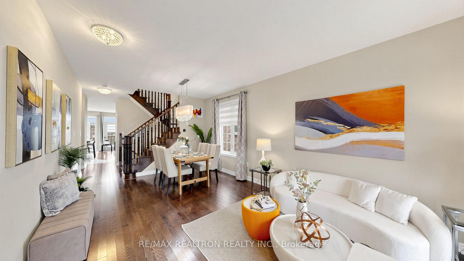 Photo 1 of 27 Pelham Drive, Vaughan, Kleinburg — HOMEH